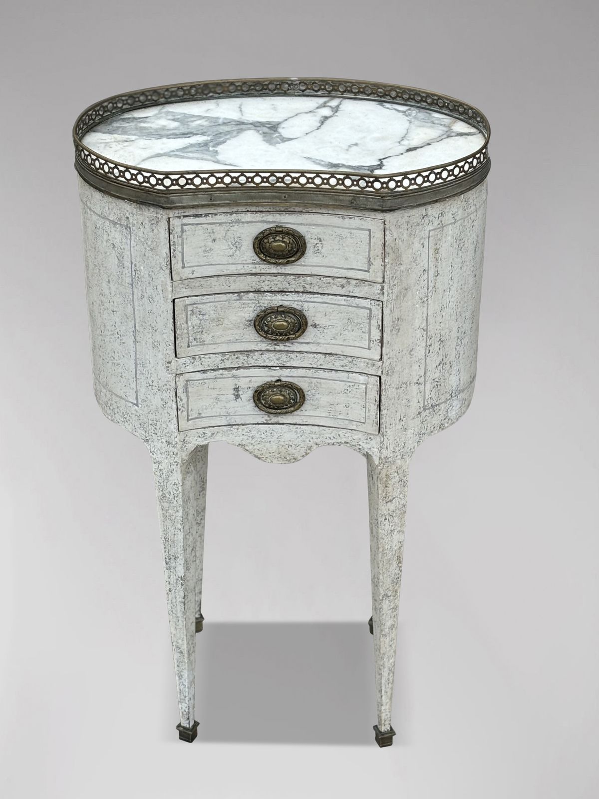 Early 20th Century French Louis XVI Style Painted Side Table photo vintage
