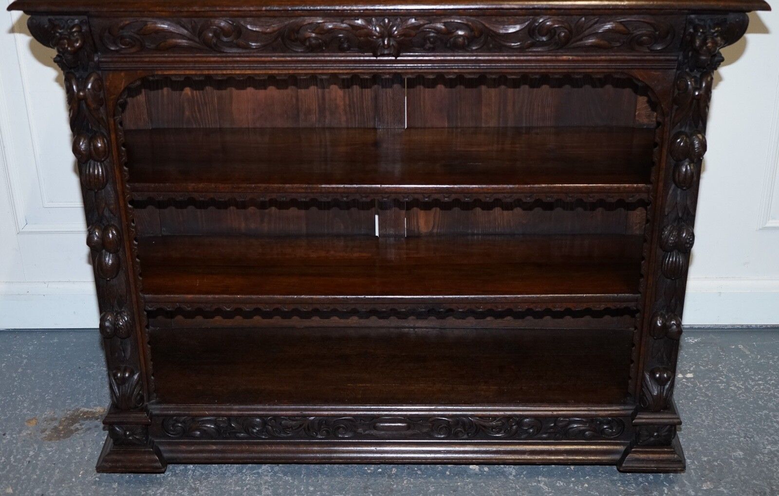 photo furniture Antique Circa 1800 Oak Greenman & Lionheads Dwarf Open Bookcase