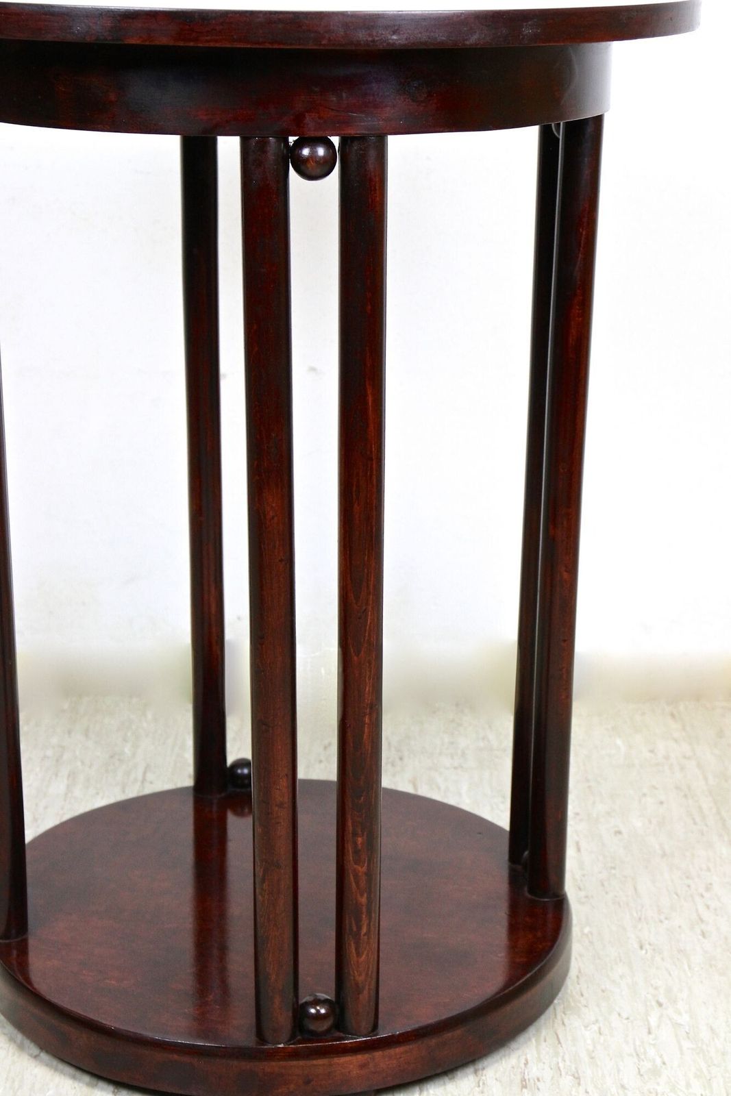 photo furniture 20th Century Thonet Side Table "Fledermaus", Design Josef Hoffmann, At Ca. 1906