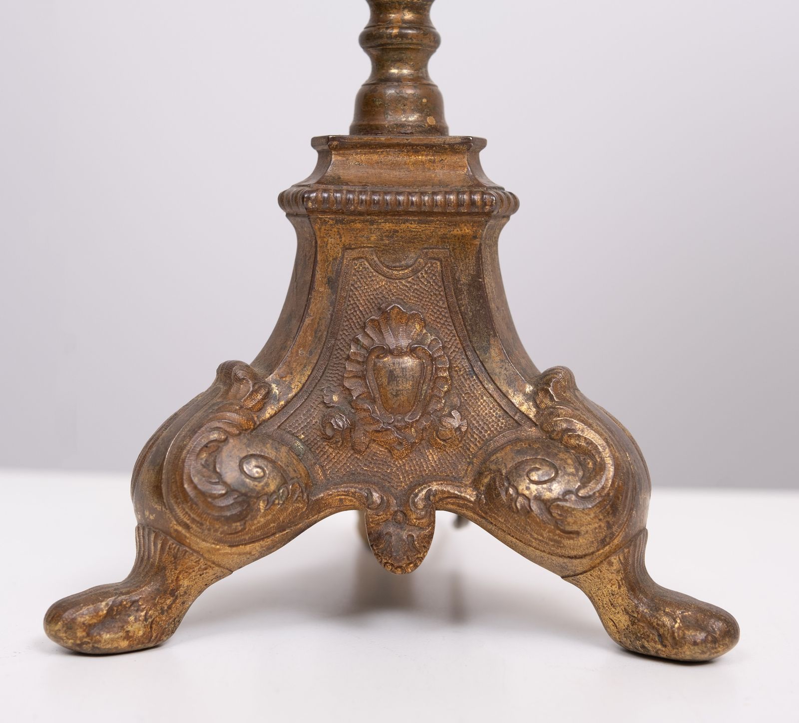 photo furniture Gilded Bronze Table Lamps With Shades France 1880s