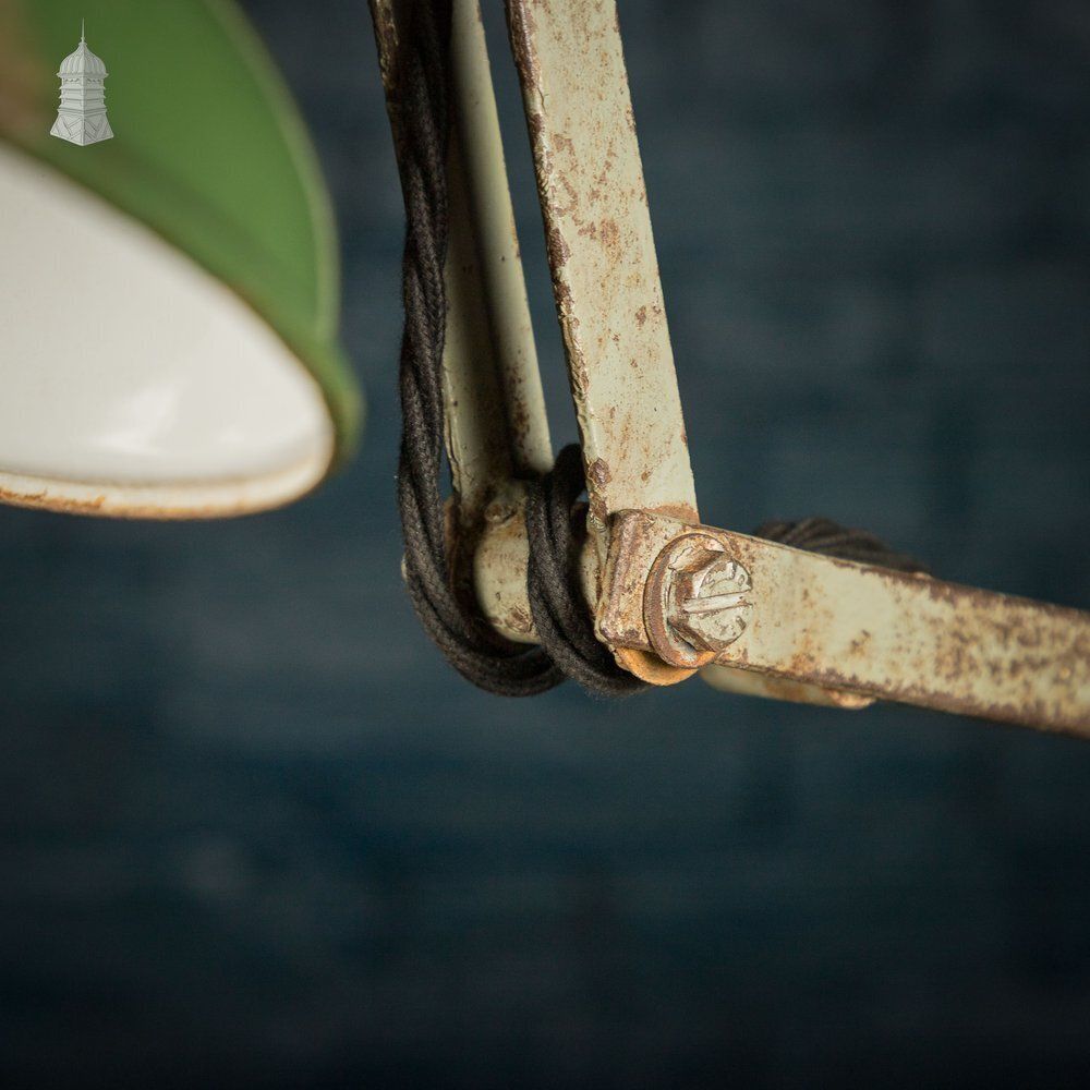 photo vintage Green Machinist Lamp – Rewired & Repurposed With Custom Base