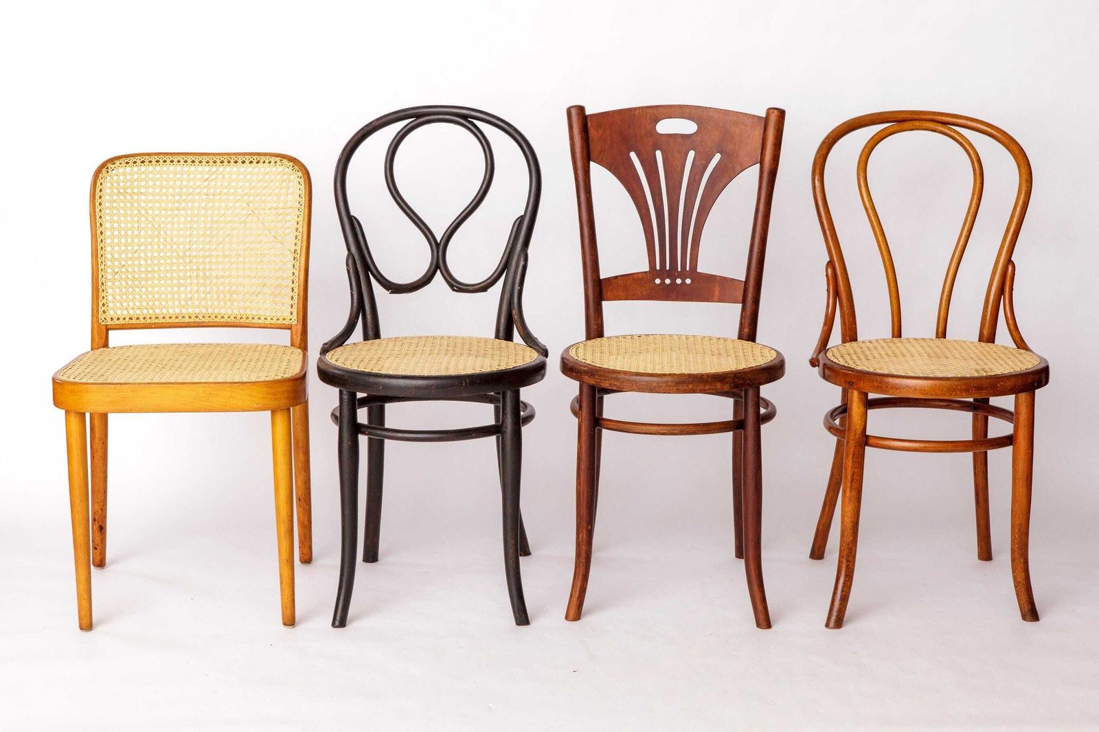 Set Of 4 Restored Viennese Café Chairs – Early 20th Century, Hand Caned Seats