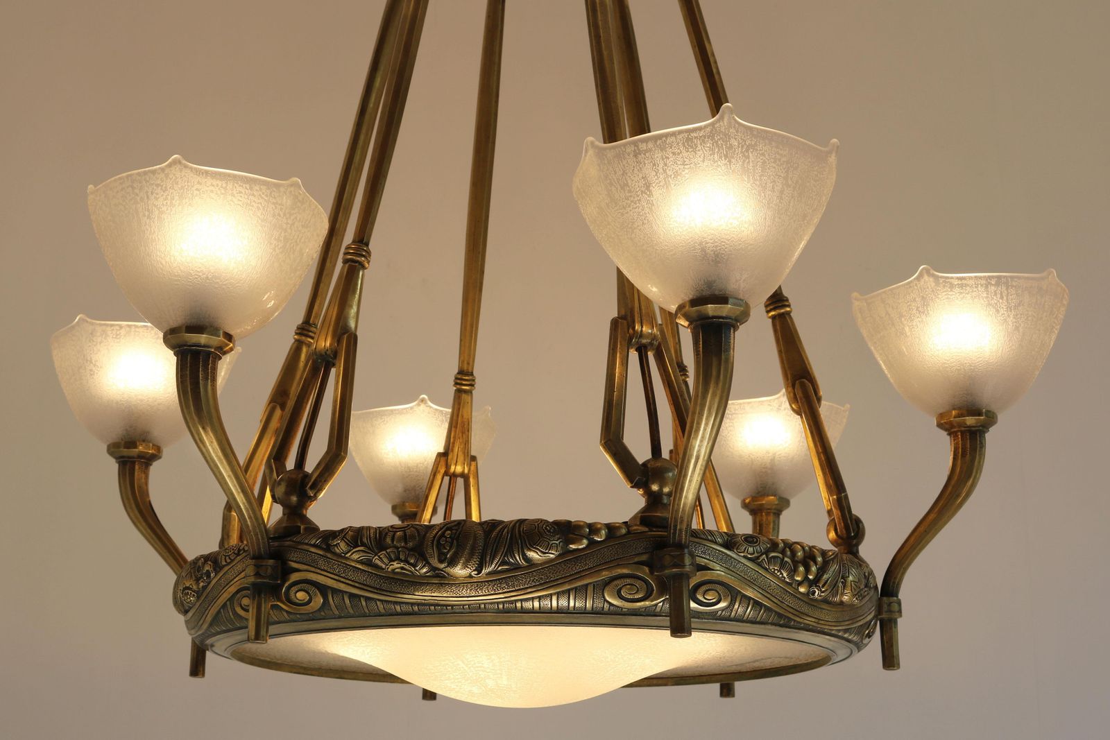 Monumental Large Art Deco Chandelier By Maurice Dufrene & Daum Nancy 1920 Bronze photo Lighting