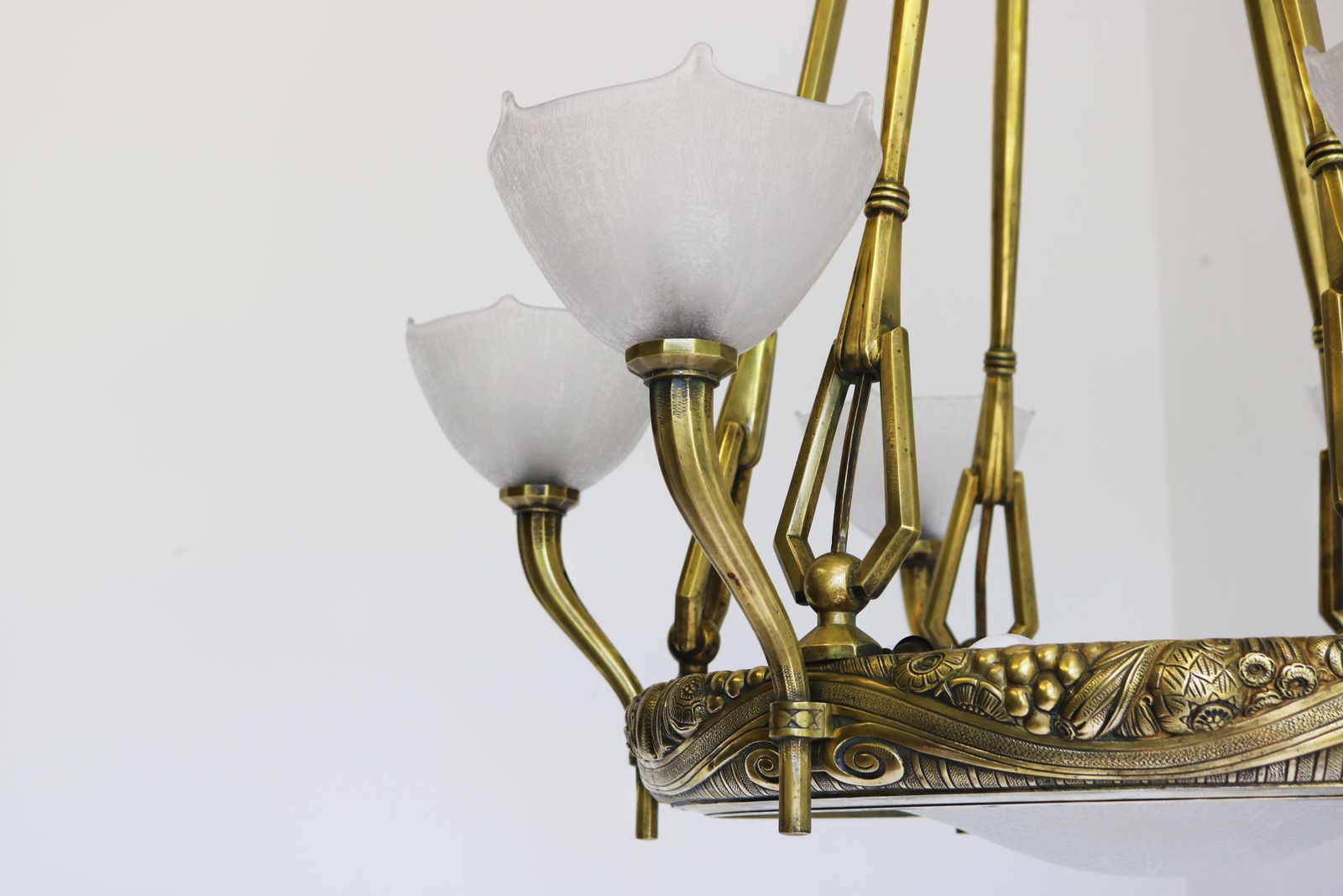 Verlichting Monumentale Grote Art Deco Hanglamp Van Maurice Dufrene & Daum Nancy, 1920, Brons photo