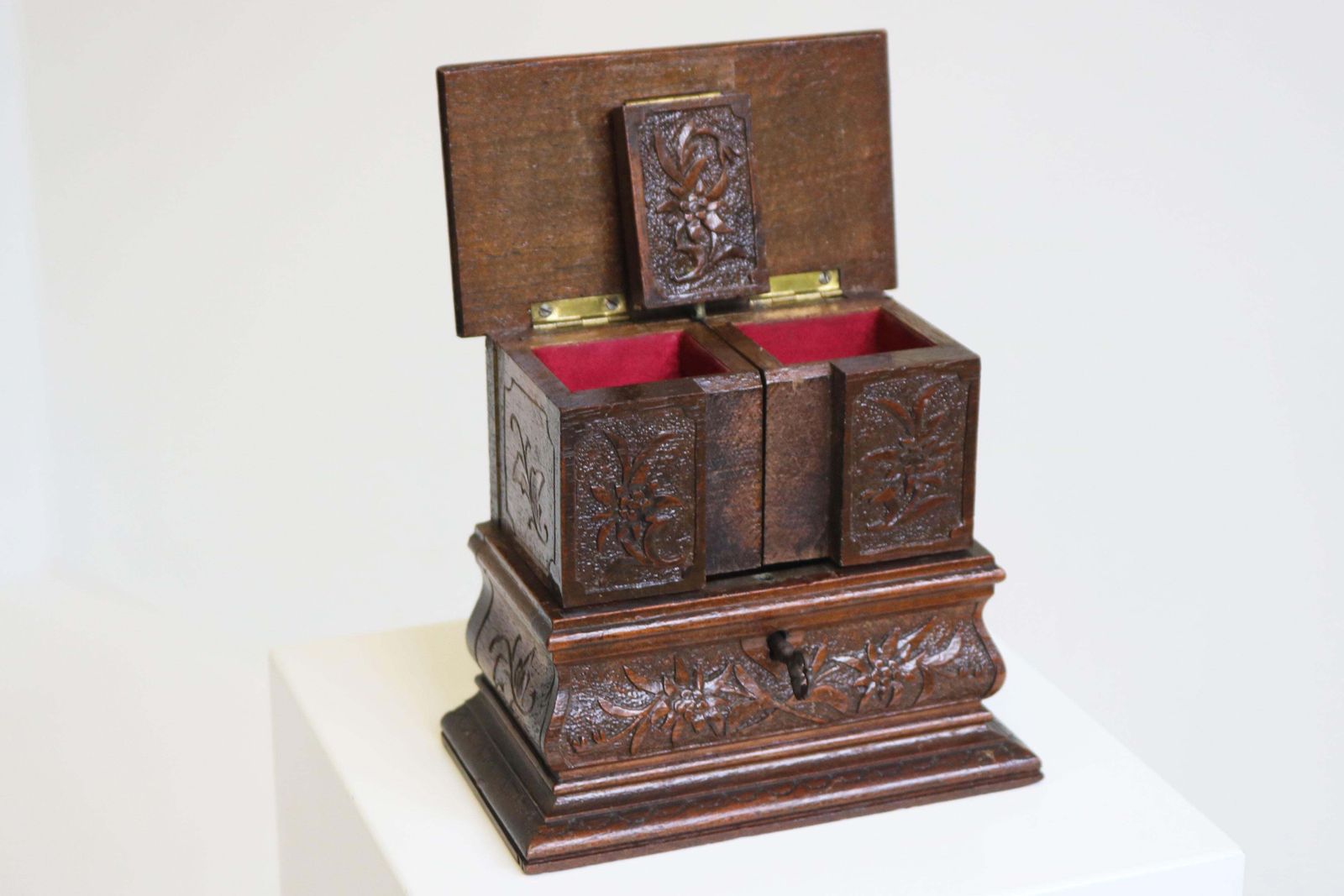 Antique Black Forest 19th Century Jewelry Box Carved Fruitwood Red Velvet Chest photo Home Decor