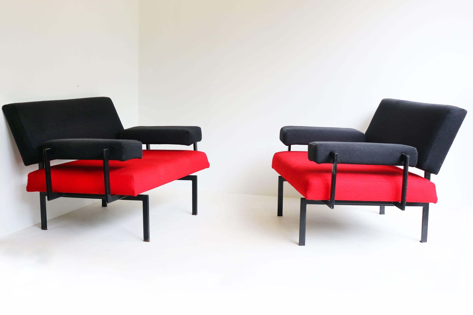 photo vinterior Pair Of U+N Series Lounge Chairs By Cees Braakman For Pastoe Japenese Series