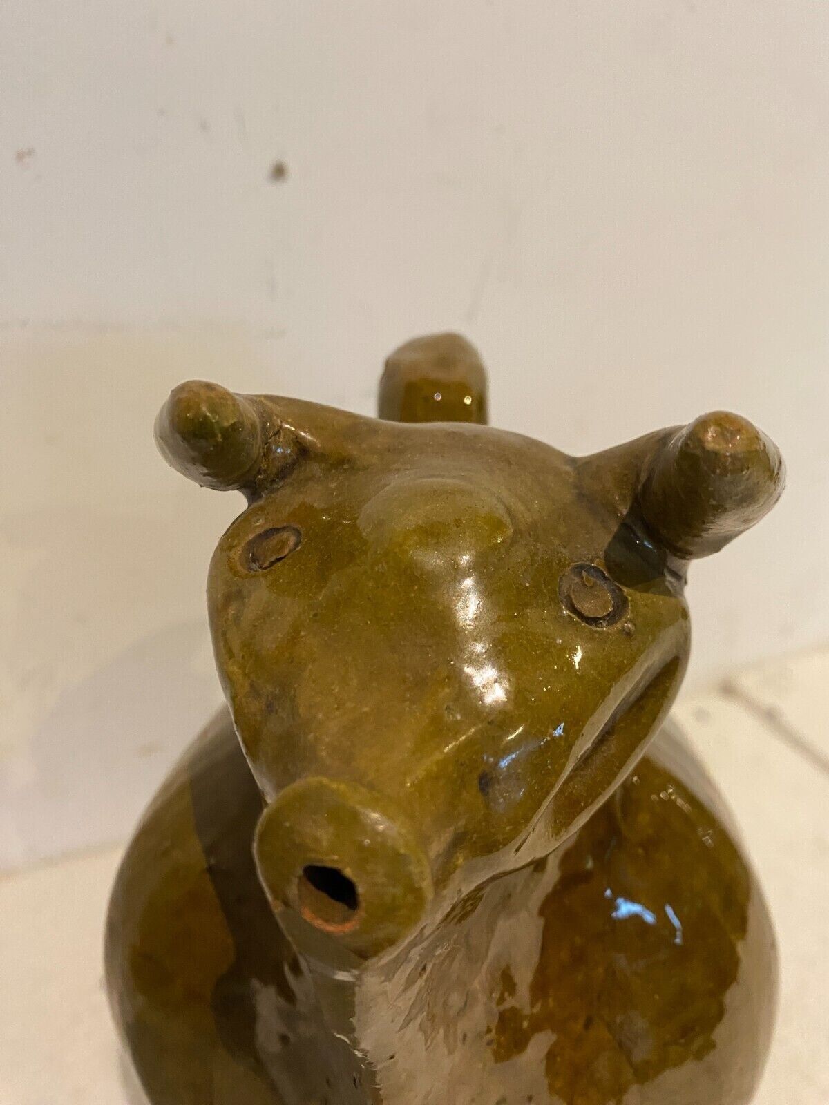 Cruche En Terre Cuite Vernissée A Décor D'une Tète De Taureau XX Siècle photo Art