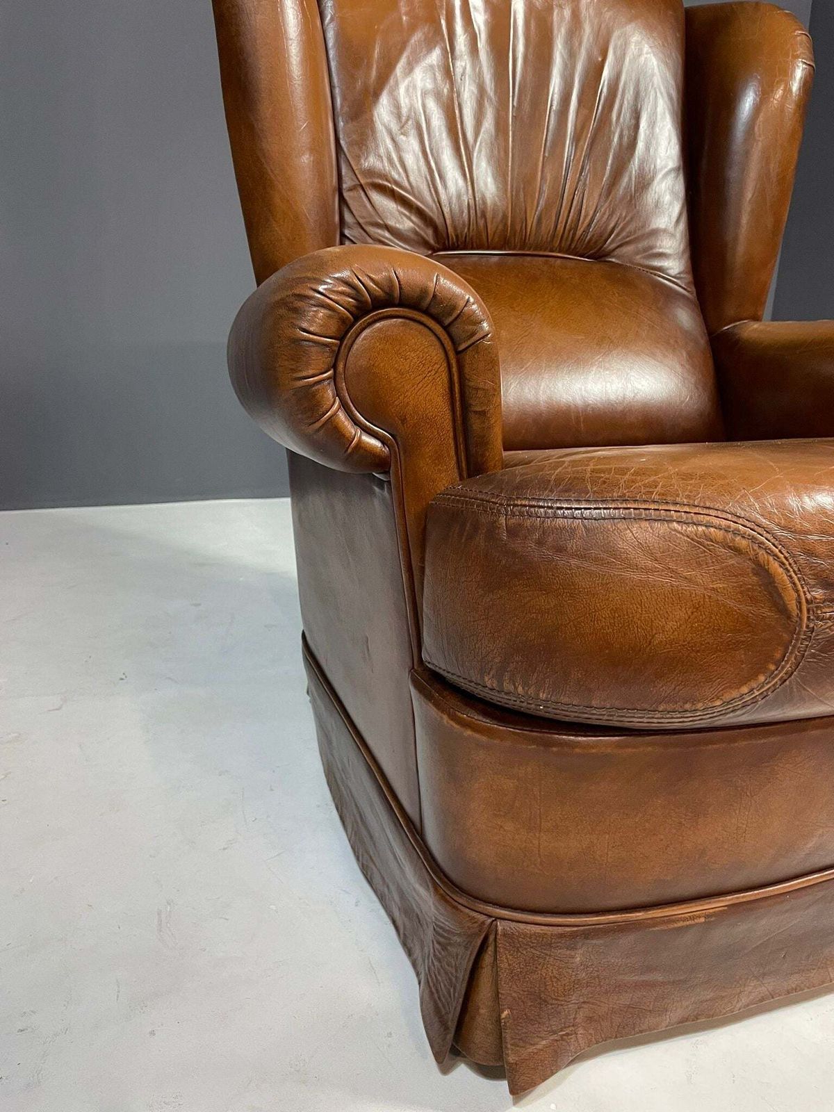 Pair Of Art Deco Leather Club Chairs, Czechoslovakia, 1930s photo vinterior