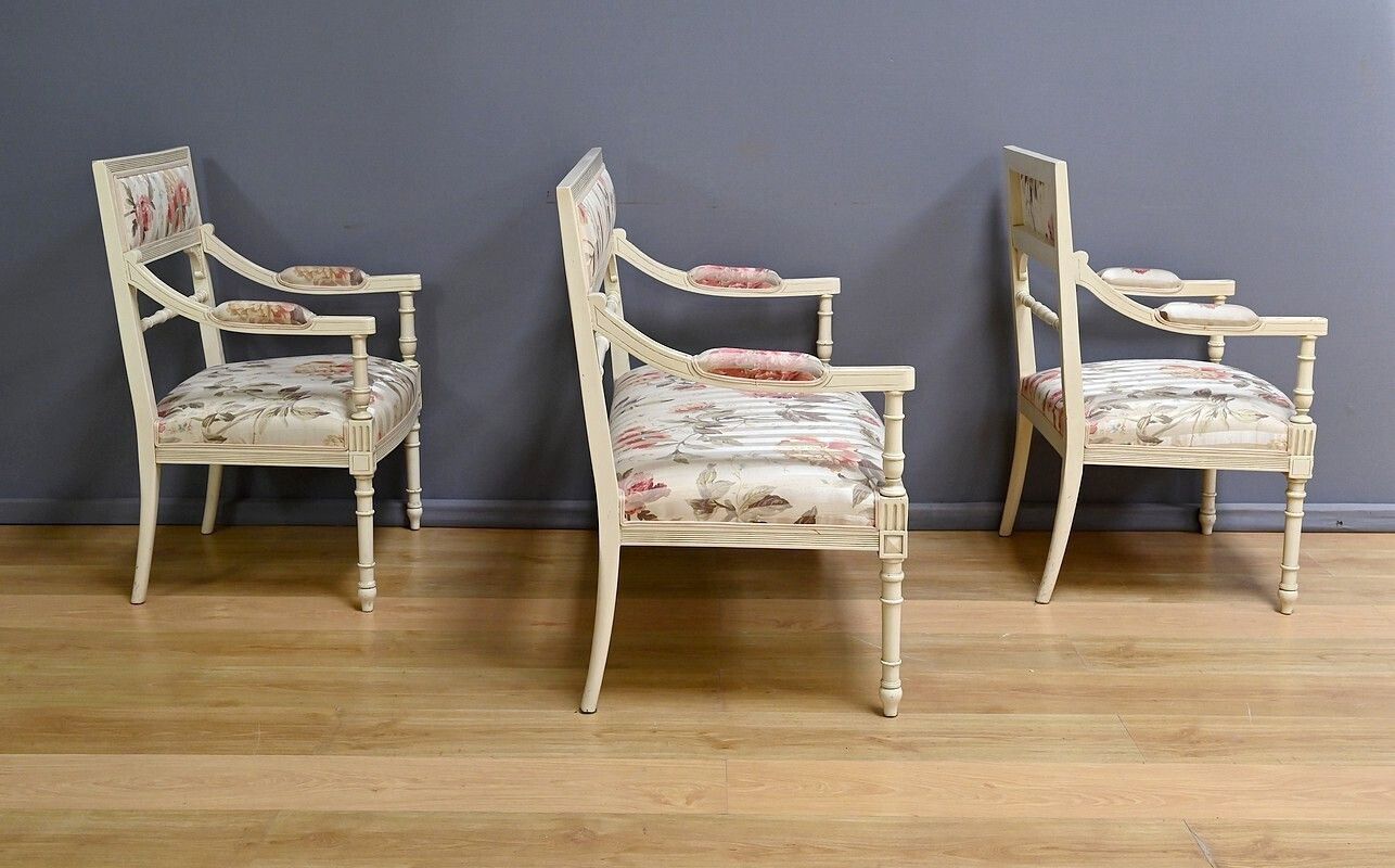 Louis XVI Style Living Room With Benches And Armchairs – 2nd Part Of The 20th Century photo Furniture