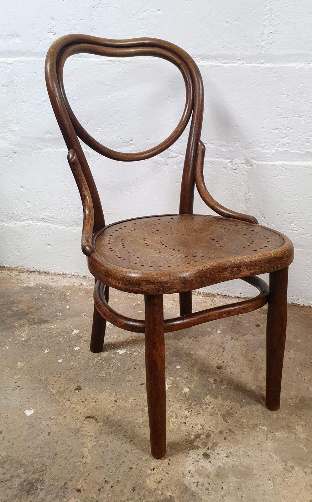 Thonet No. 28 Heart Chair (Altered) photo Furniture