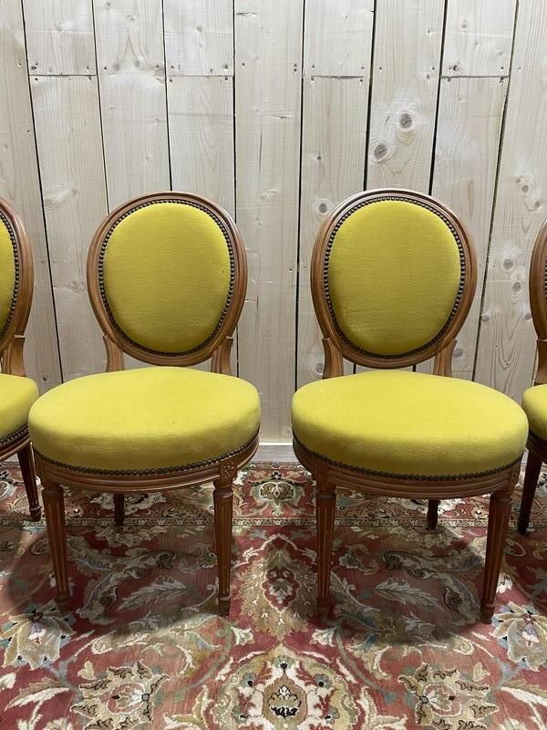 Suite De 4 Chaises Médaillons De Style Louis XVI Laine Jaune photo Furniture
