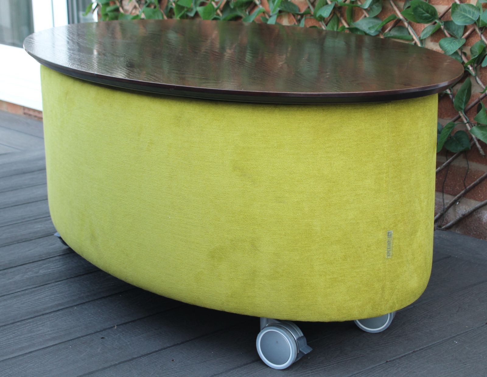 Fama Otis Lift Top Coffee Table In Pistachio photo Furniture