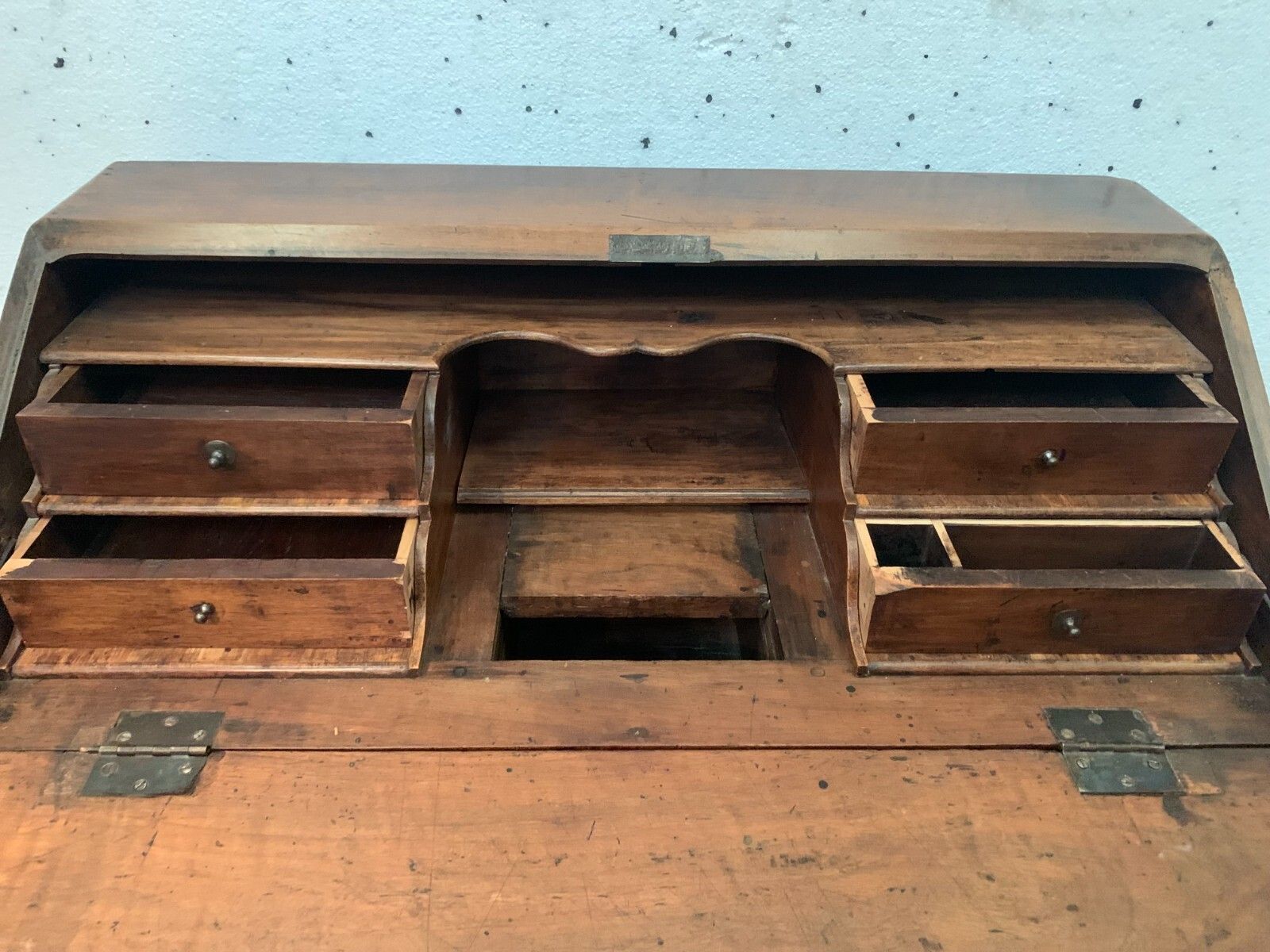 Louis XV Solid Walnut Slope Desk From The 18th Century photo 1728.0