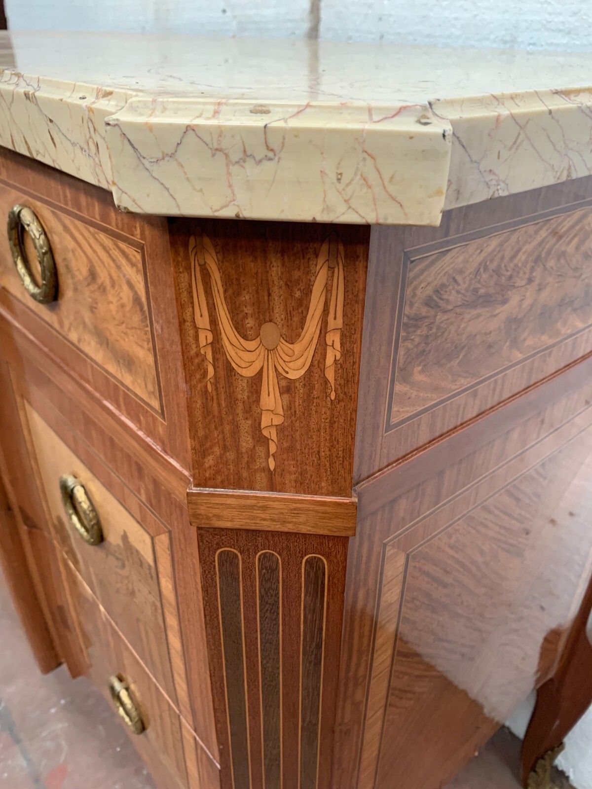 20th Century Amaranth Wood & Rosewood Center Jump Dresser photo vintage