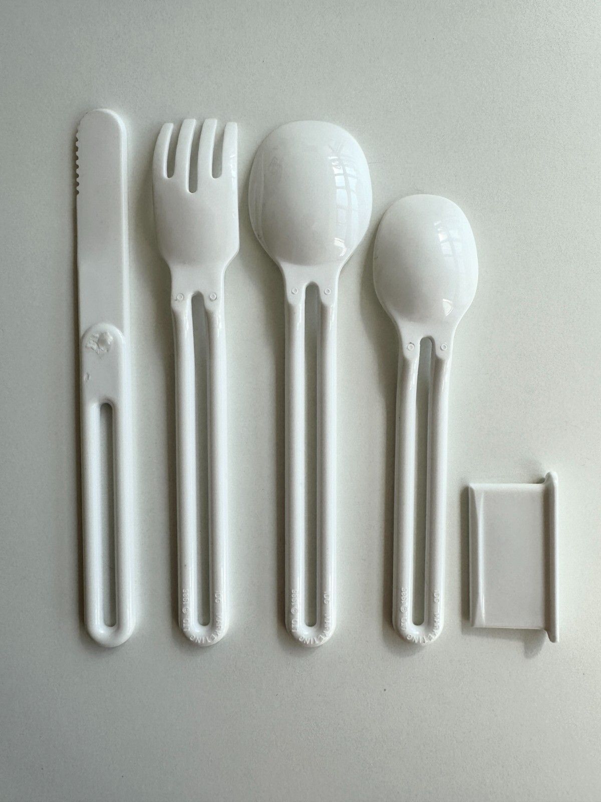 Idg Marketing White Plastic Picnic Cutlery Sets 1986 photo 60.0