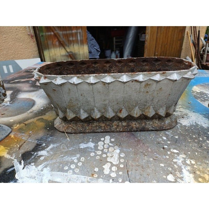 Set Of 4 Cast Iron Planters 1900 From Charleville   Mézières photo for sale