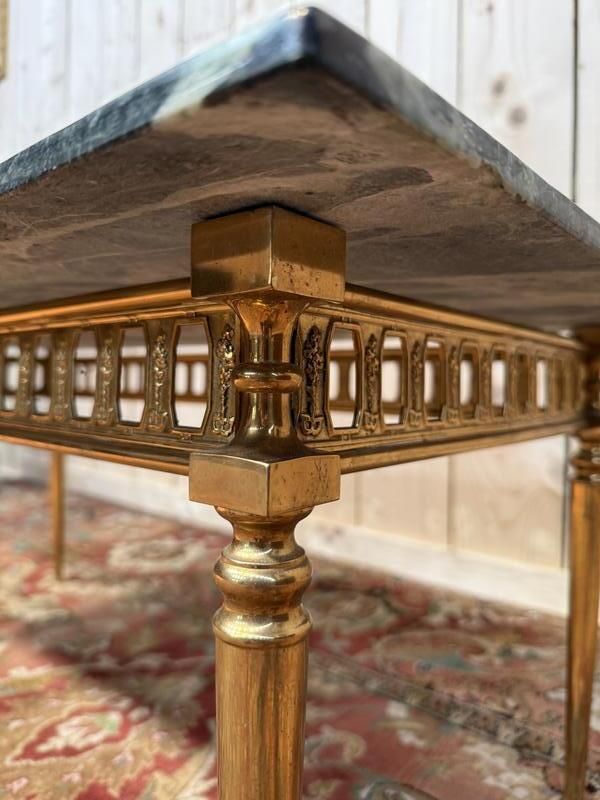 Table Basse De Style Louis XVI En Laiton Et Marbre Vert De Mer photo furniture