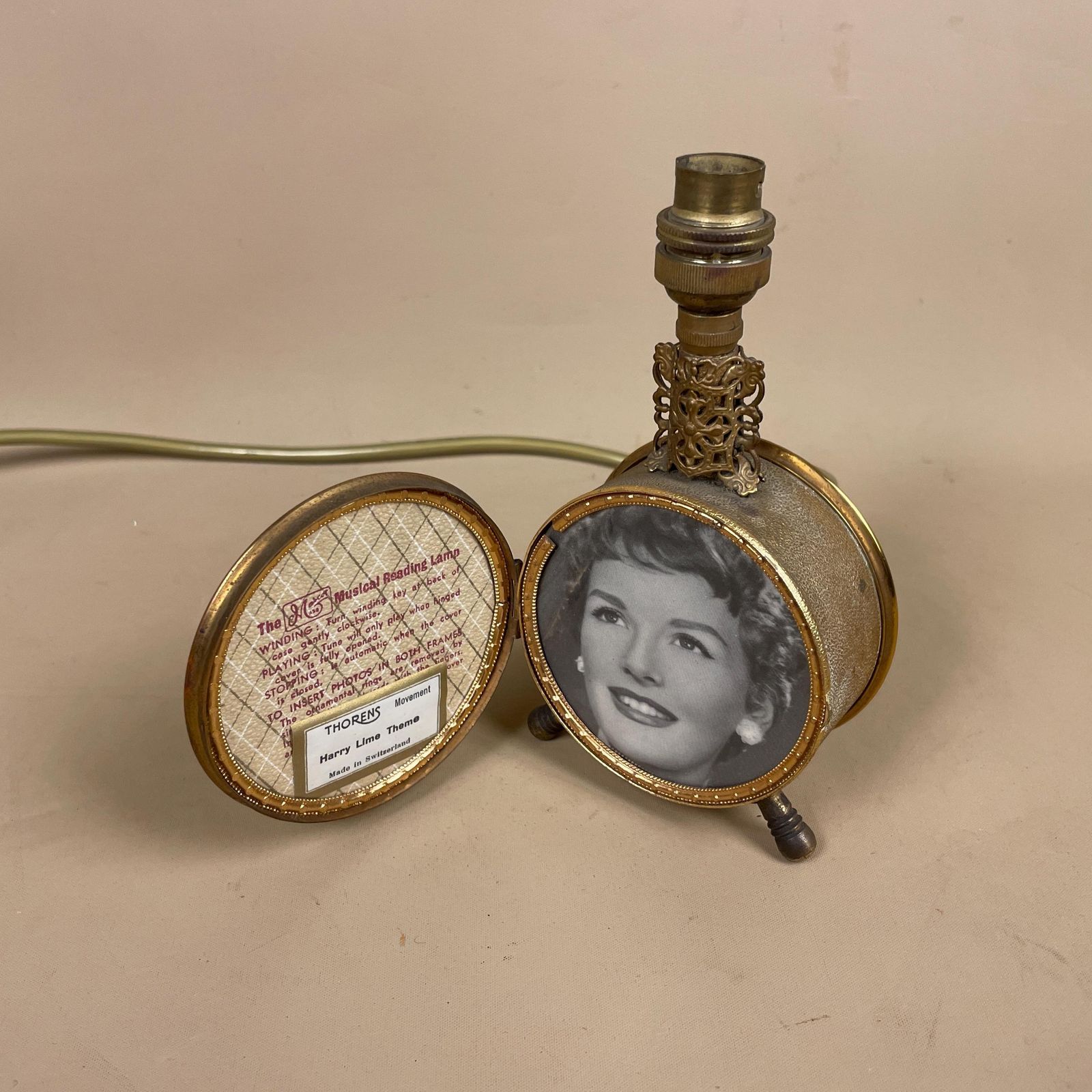 Vintage Thorens Swiss Musical Reading Lamp Gold Brass Metal Small Floral Embroidery Photo Locket (Repair Required) photo furniture
