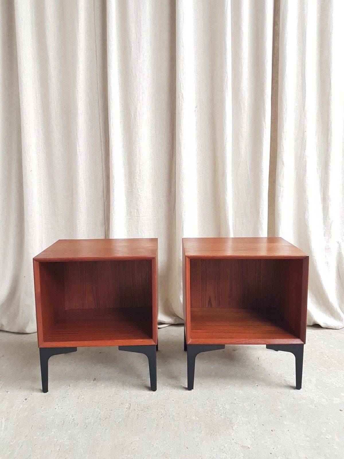 Vtg Pair Of Danish Teak Mid Century Bedside Tables Nightstands Retro Scandi R896 photo Furniture