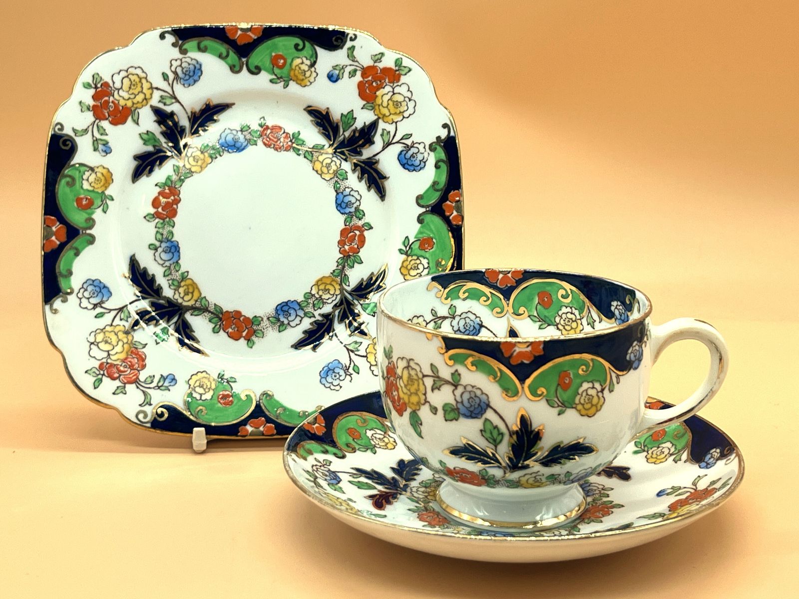 Vintage Royal Albert Crown China Bognor Design Tea Cup, Saucer & Side Plate Trio. No. 7466.