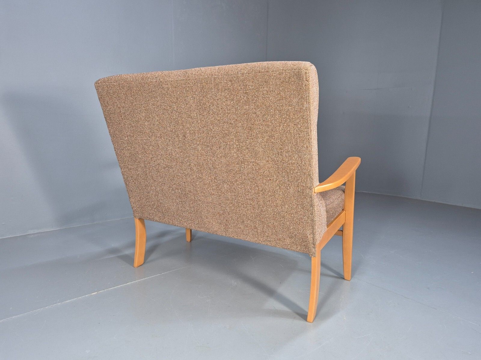 250.0 Vintage 2 Seater Sofa Beige Fabric Beech Frame Danish Design Eb9490 M2ss photo