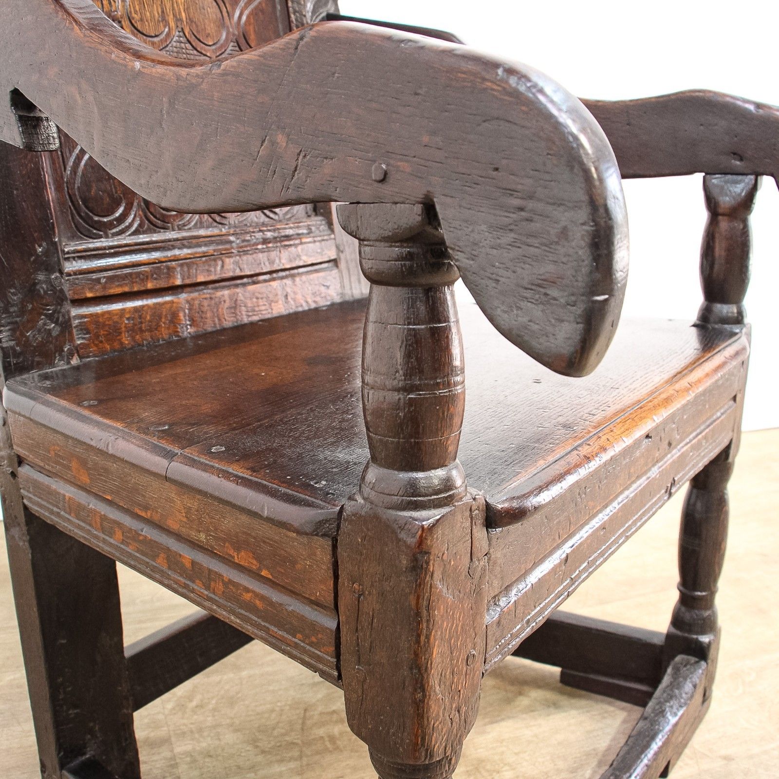 1500.0 17th Century Charles I Oak Wainscot Chair photo