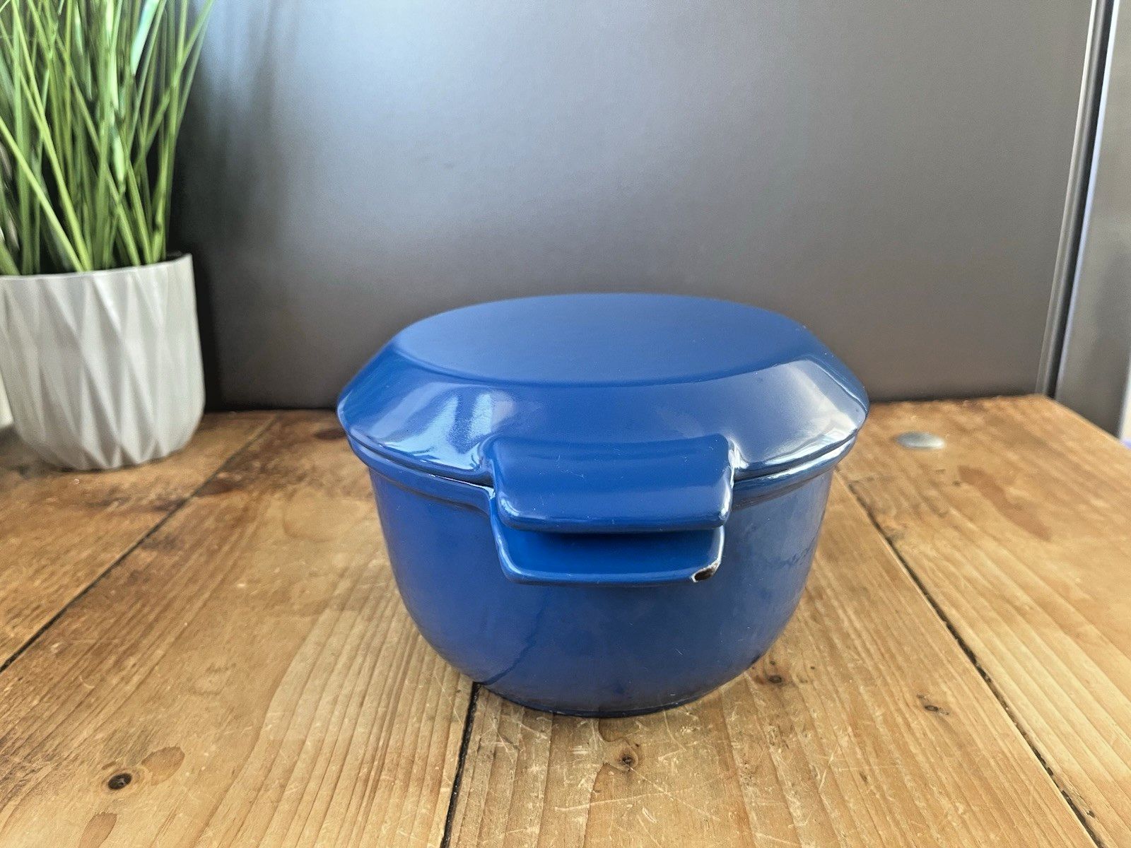 photo furniture Mid Century Danish Nacco 16e Michael Lax Cast Iron Casserole Dish Dutch Oven