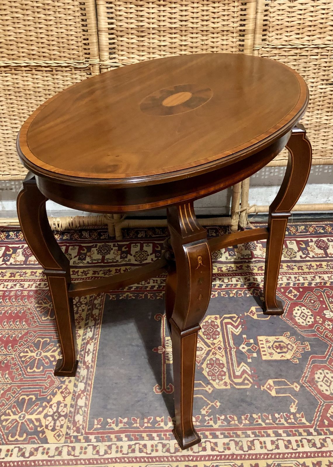 Handsome Edwardian Occasional Or Centre Table photo 289.0