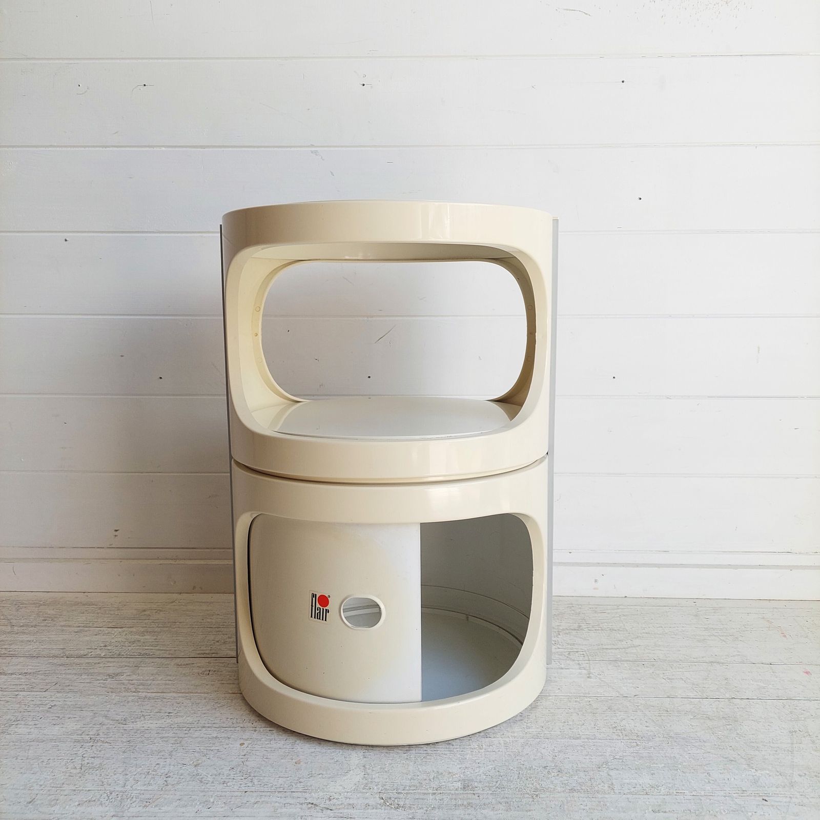 photo furniture Mid Century  Plastic Side Table Space Age Nightstand Marc Held  Flair, France  Holland 970s