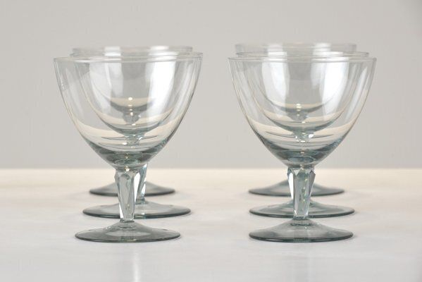 Burgundy Glasses By Wilhelm Wagenfeld For Vlg Weisswasser, Germany, 1937, Set Of 8