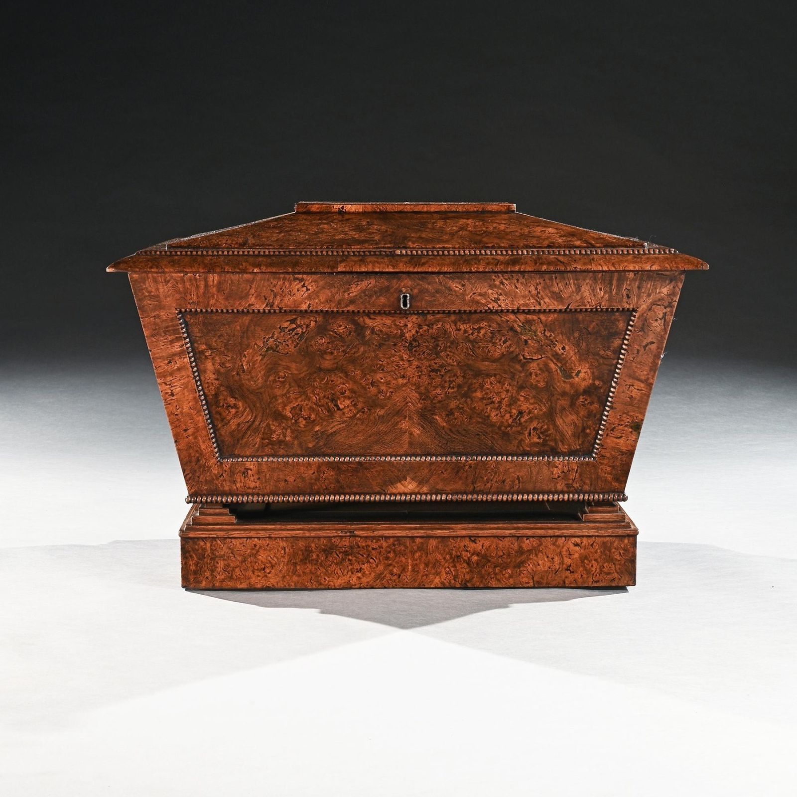 Late Regency George IV Period Wine Cooler Cellarette In Pollard Oak Of Exceptional Colour And Patina photo vinterior