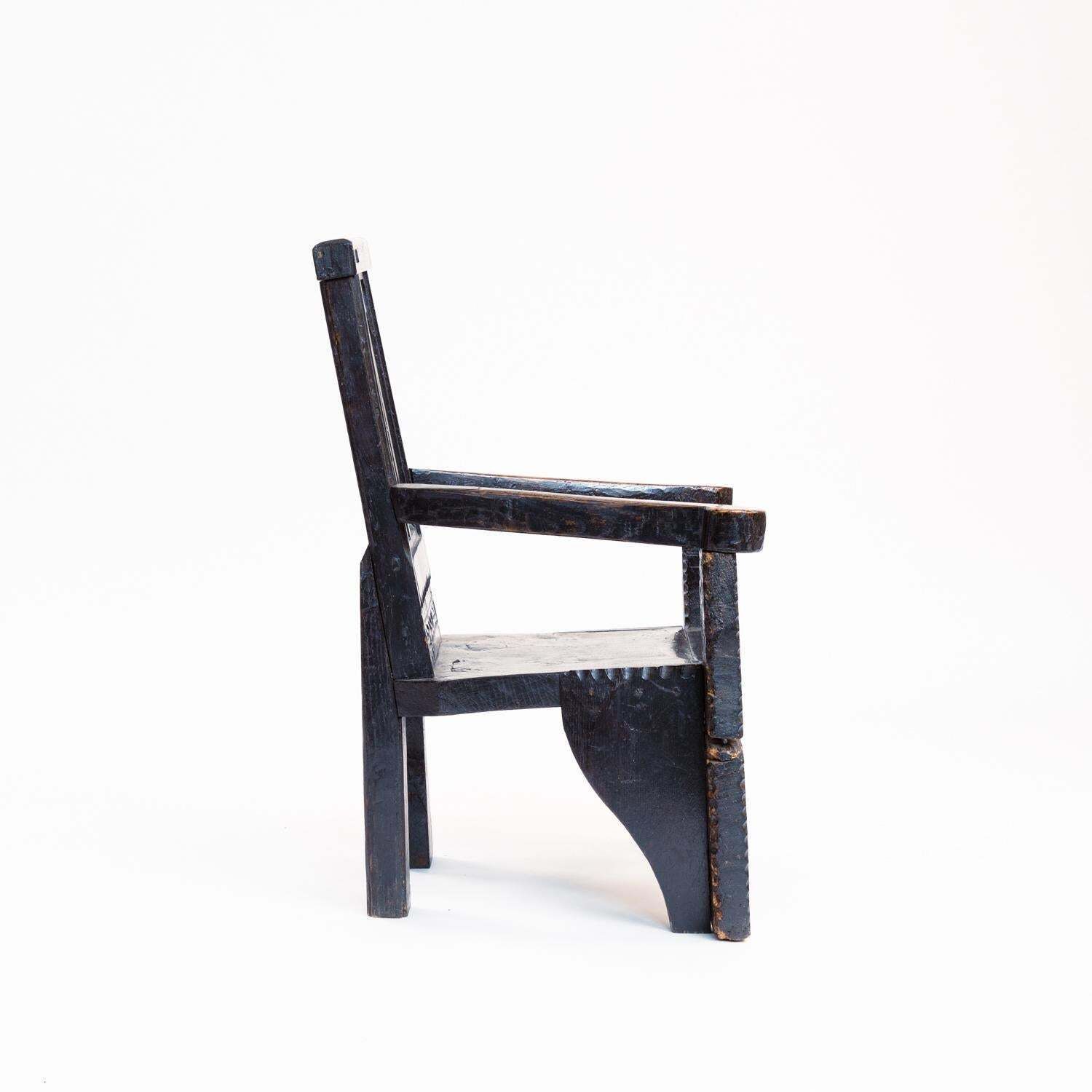 Antique Medieval Walnut Sculptural Arm Chair With Floral Carvings, 17th Century photo 5784.0