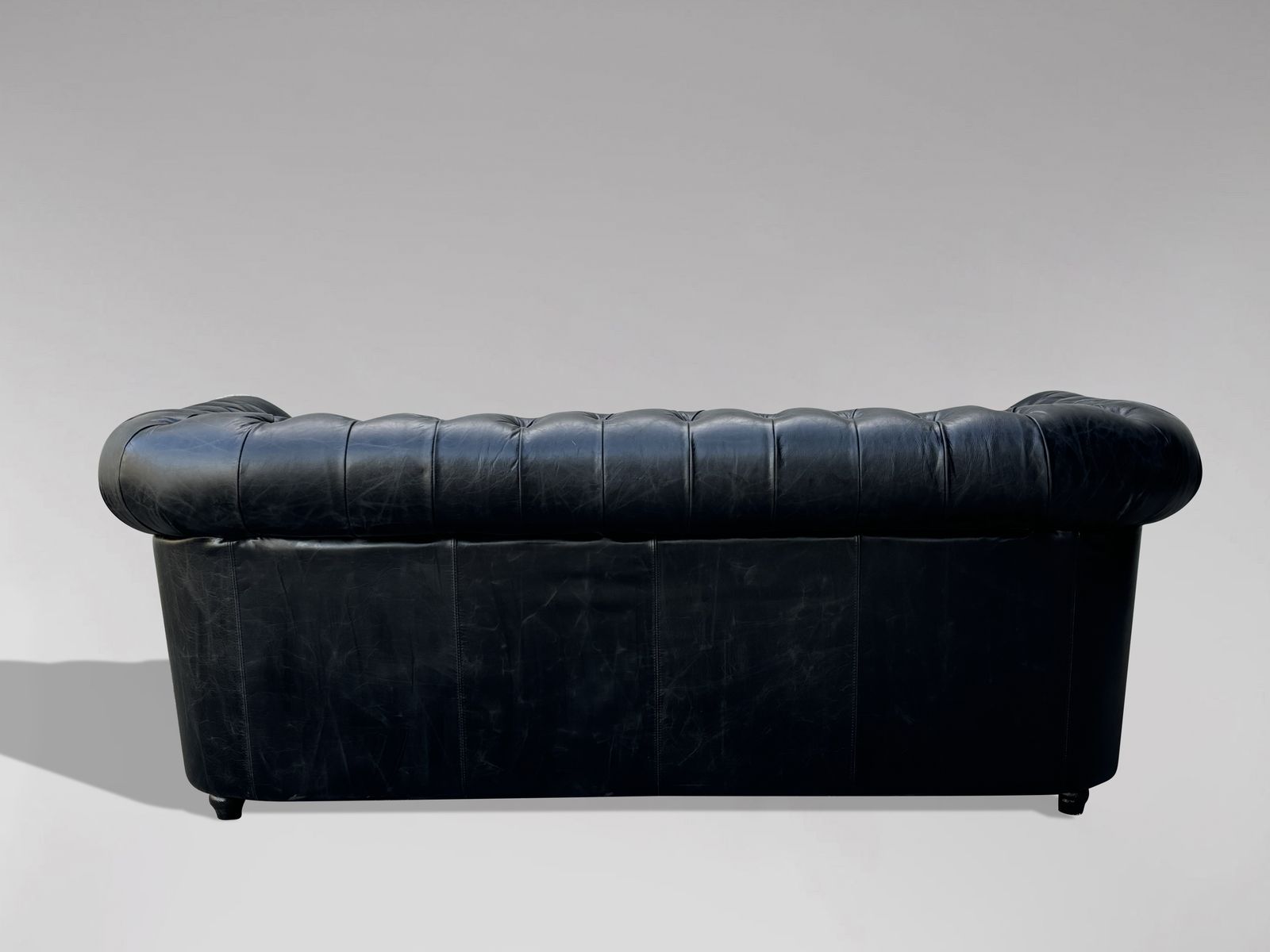 Three Seater Black Leather Chesterfield Sofa photo Furniture