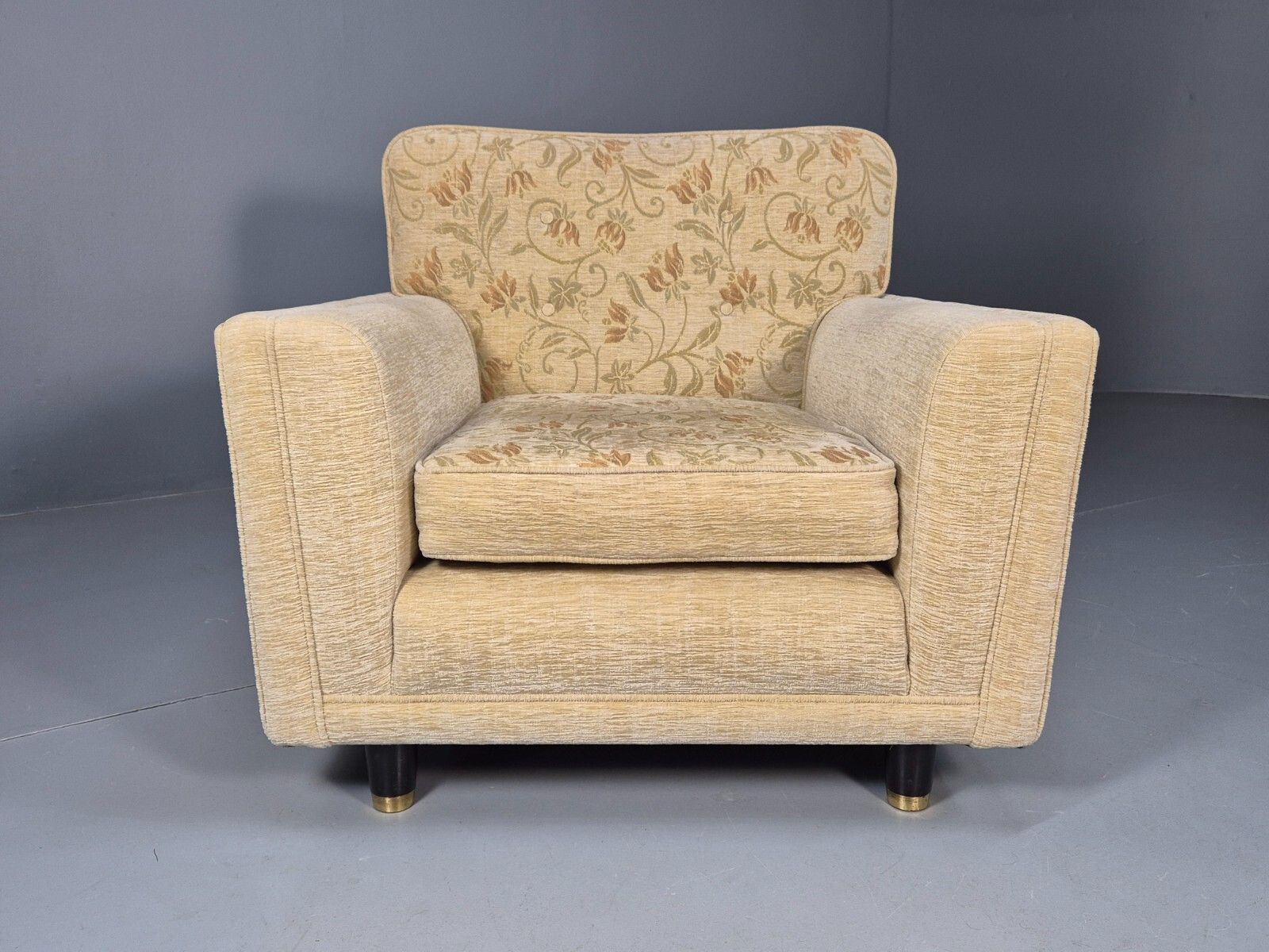 Vintage 1960s Lounge Chair In Cream Floral Retro Mcm Eb9682 Mnor photo for sale