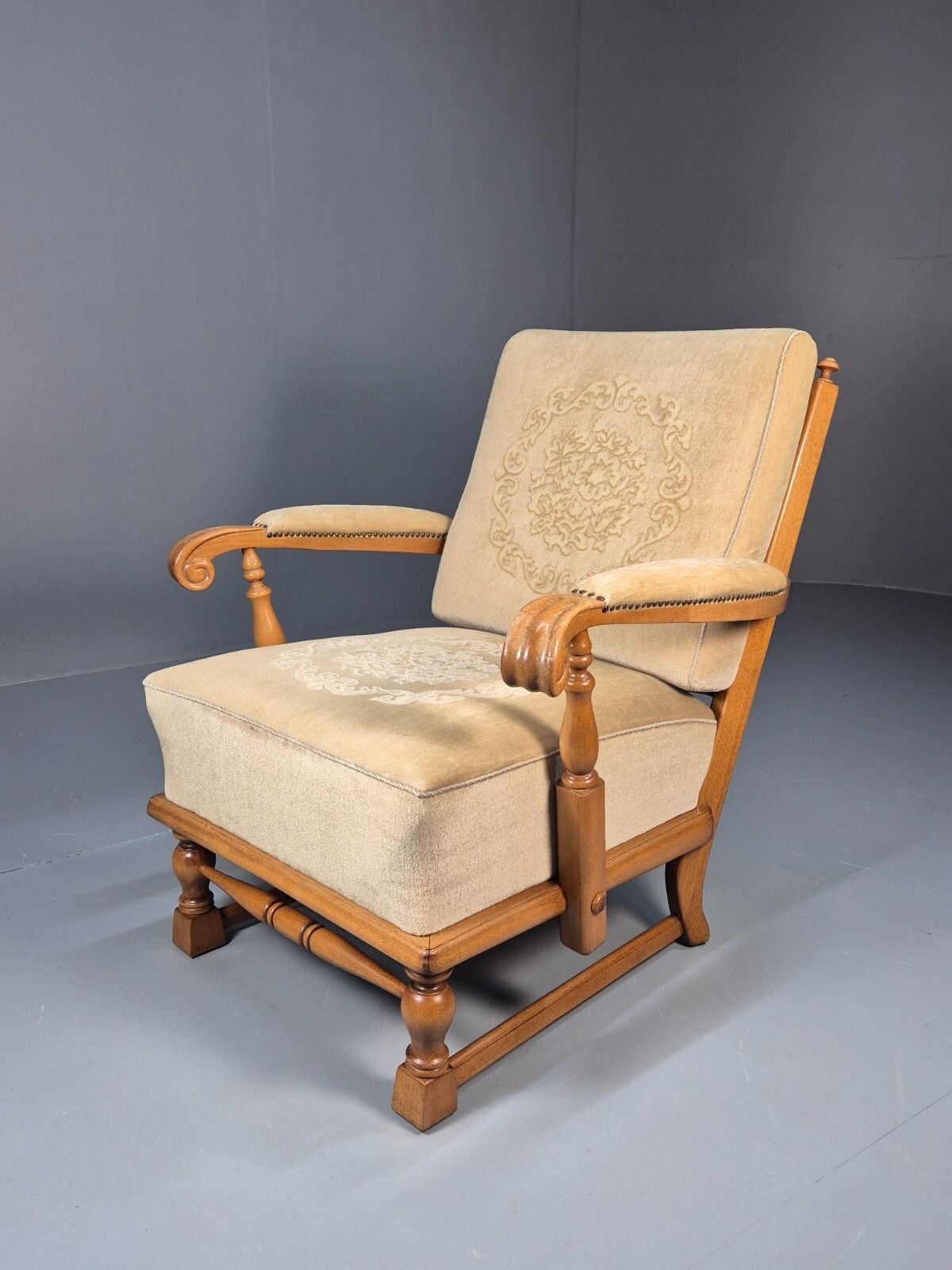 Vintage Danish Oak Frame 1970s Lounge Chair Gold Floral Upholstery Eb9658 Vclo