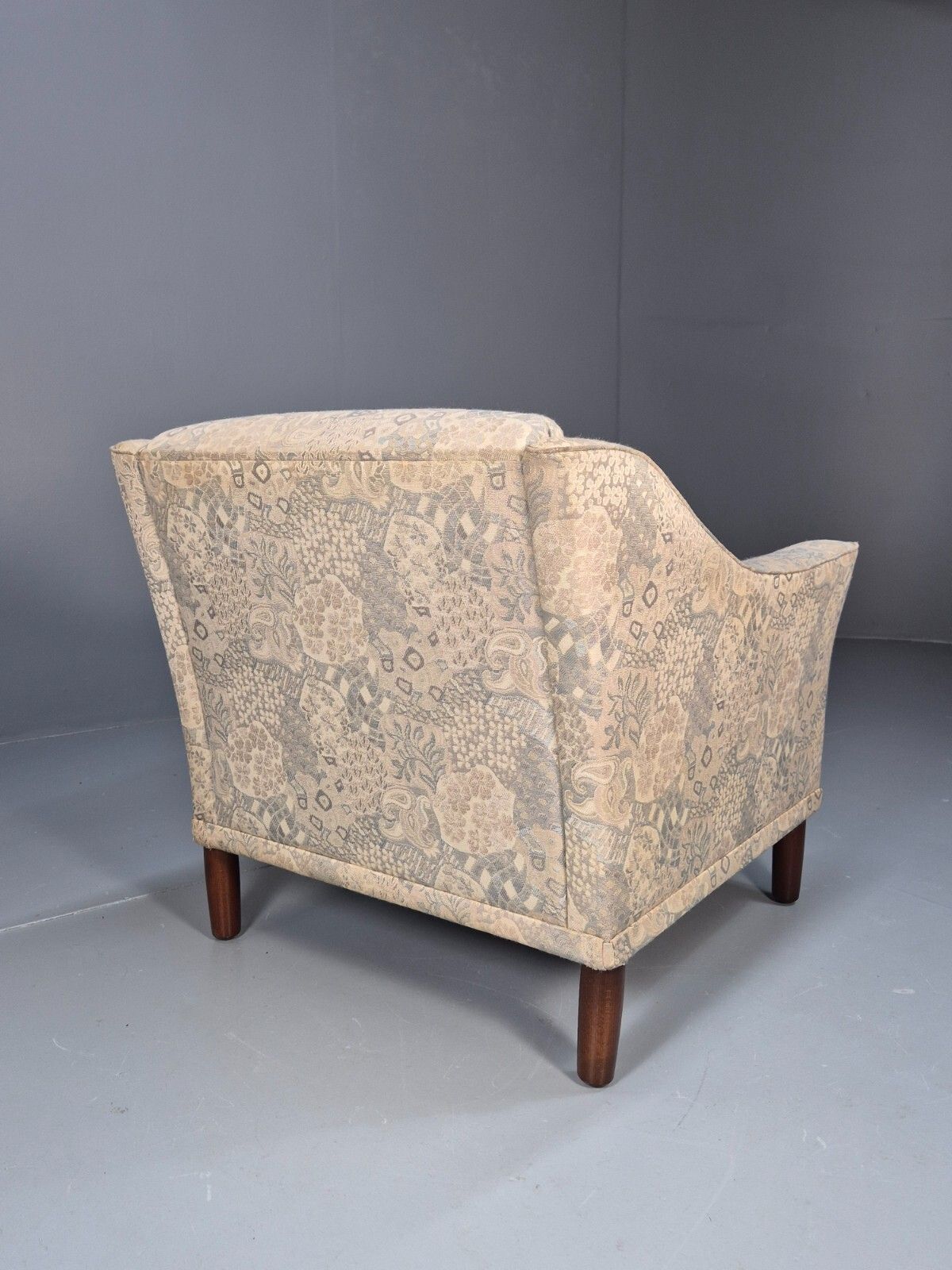 photo for sale Vintage Danish Lounge Chair Abstract Floral 1980s Material Retro Eb09600 Mnor