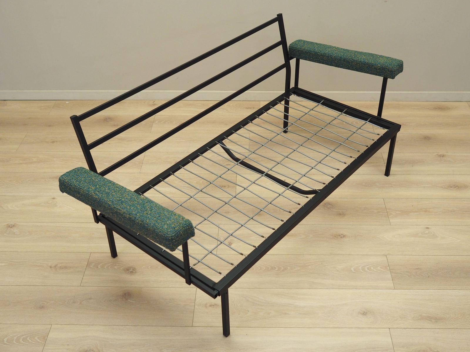 photo furniture Sofa Bed, Italian Design, 1970s, Production: Italy