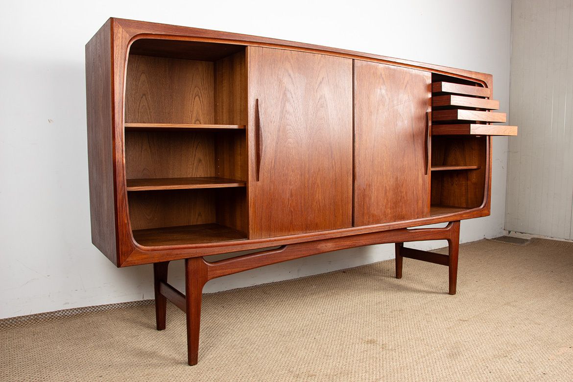 photo for sale Buffet danois en teck par Ærthoj Jensen and Mølholm Herning, années 1960.