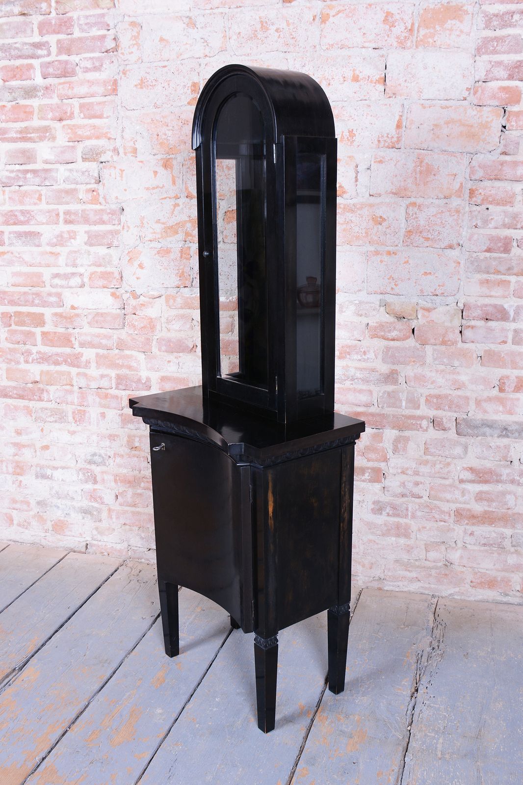 Restored Art Deco Display Cabinet, Maple And Glass, Polished, France, 1920s photo vinterior