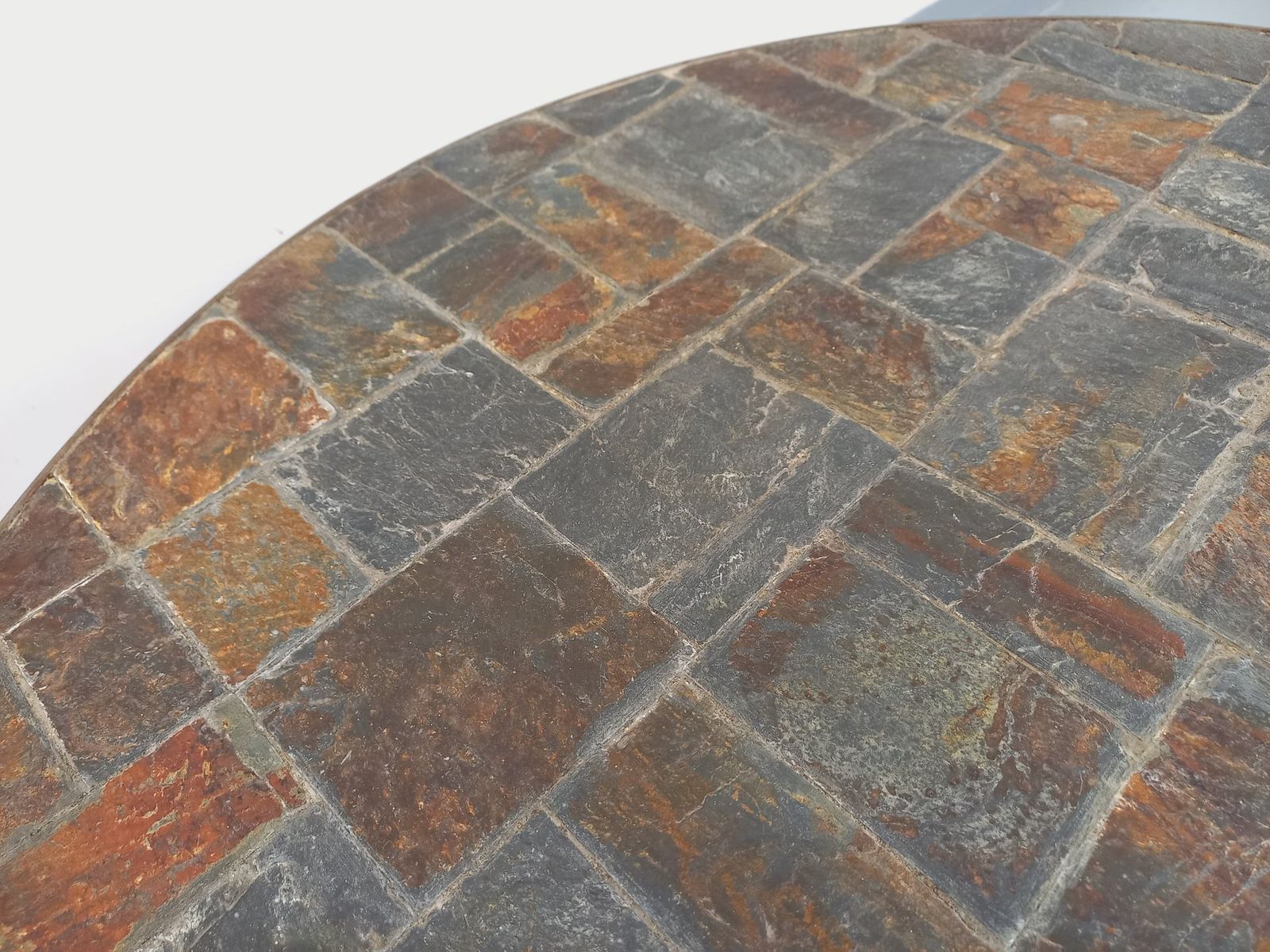 photo furniture Brutalist Round Coffee Table In Metal And Slate