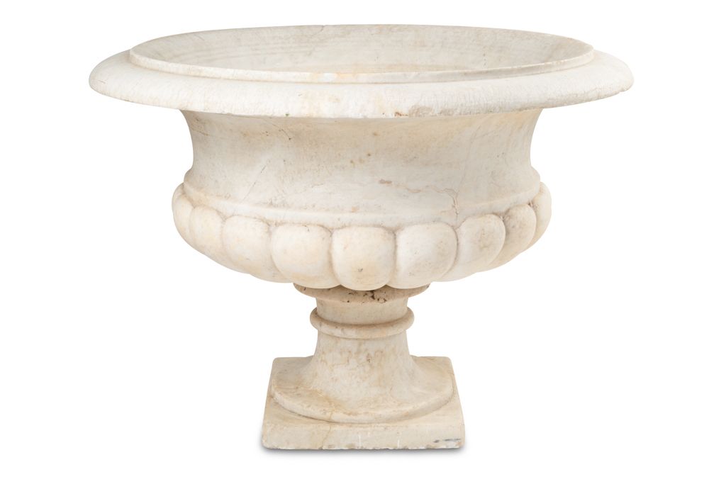 Vase Médicis à Panse Gaudronnée Et Col évasé En Marbre. Circa 1880 photo Home Decor