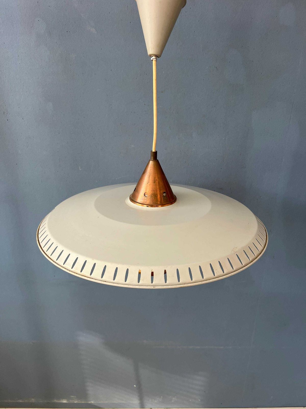 Vintage Louis Kalff Emaille Opaalglaze Hanglamp photo vinterior