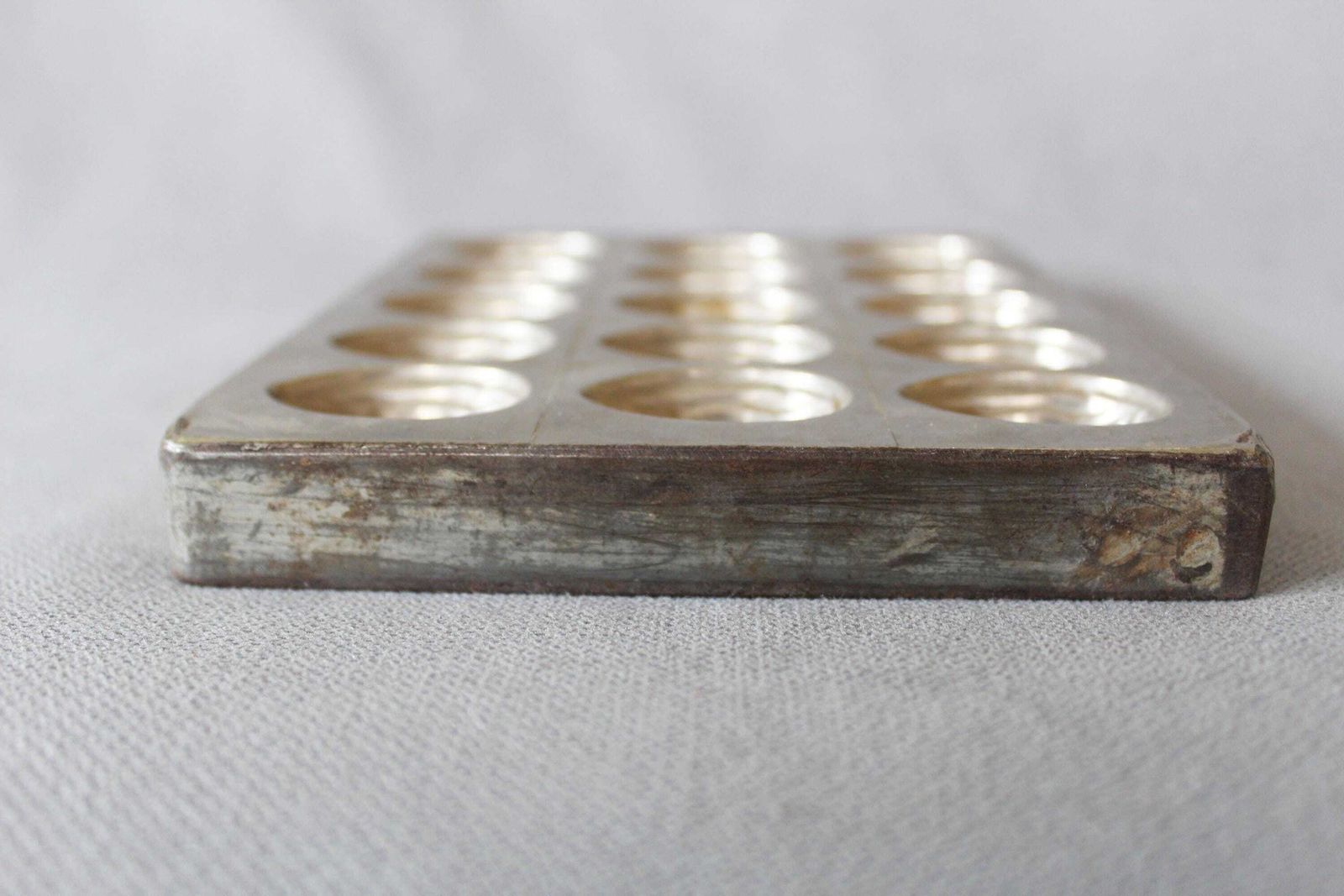 photo furniture Vintage Large Heavy Chocolate Mold, Belgium Walnut Metal Professional Mold, Darchambeau Charleroi, Kitchenware Utensil, 15 Placement