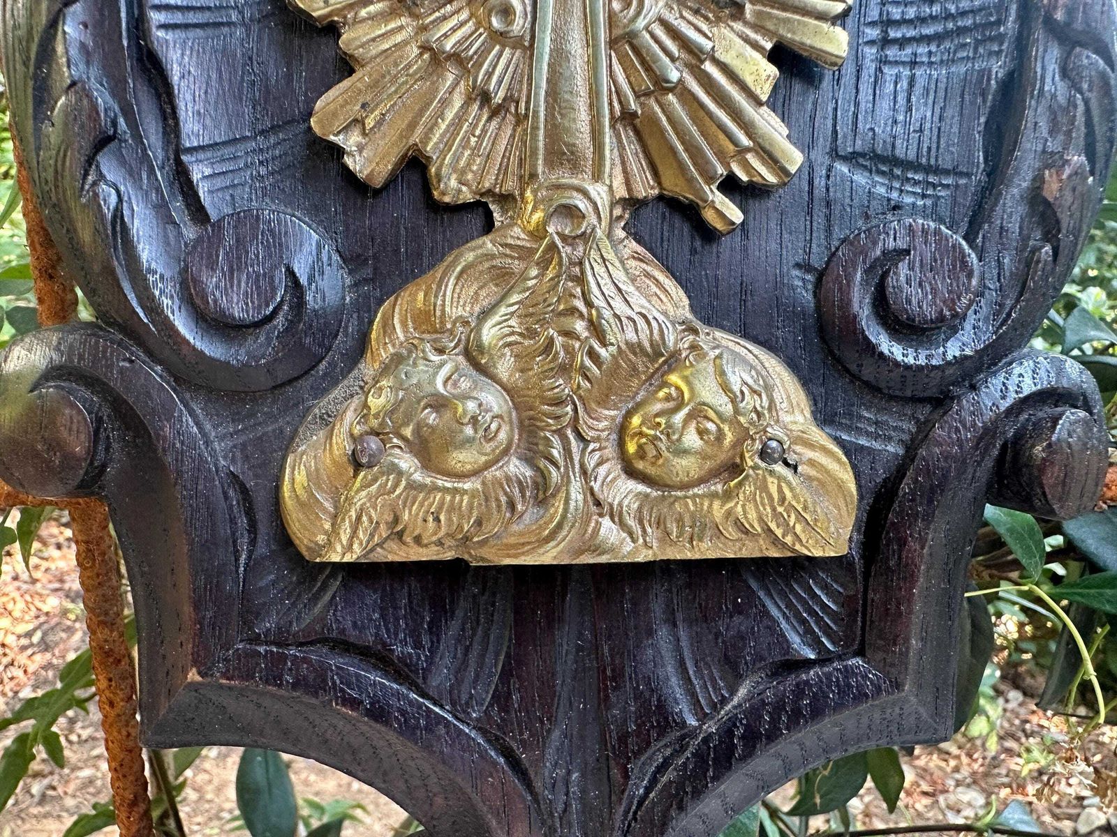 Antique French Wall Religious Plaque, Carved Oak & Gilt Bronze Cross With Cherubs, Rococo Devotional Wall Decor, 19th photo vinterior