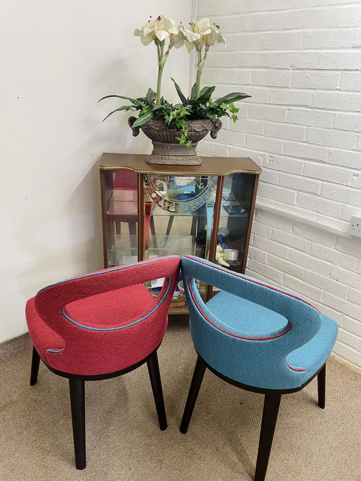 Set Of 6 Vintage Italian Dining Chairs Reupholstered In Multicoloured Fabric photo Furniture