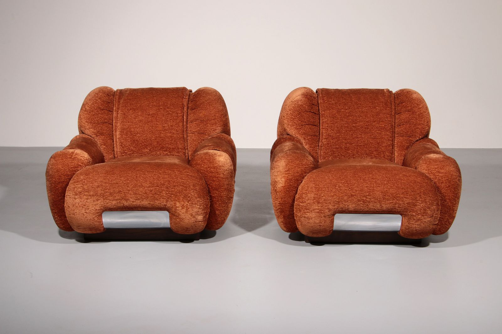photo furniture Lounge Chairs Designed In The Style From Adriano Piazzesi Italy