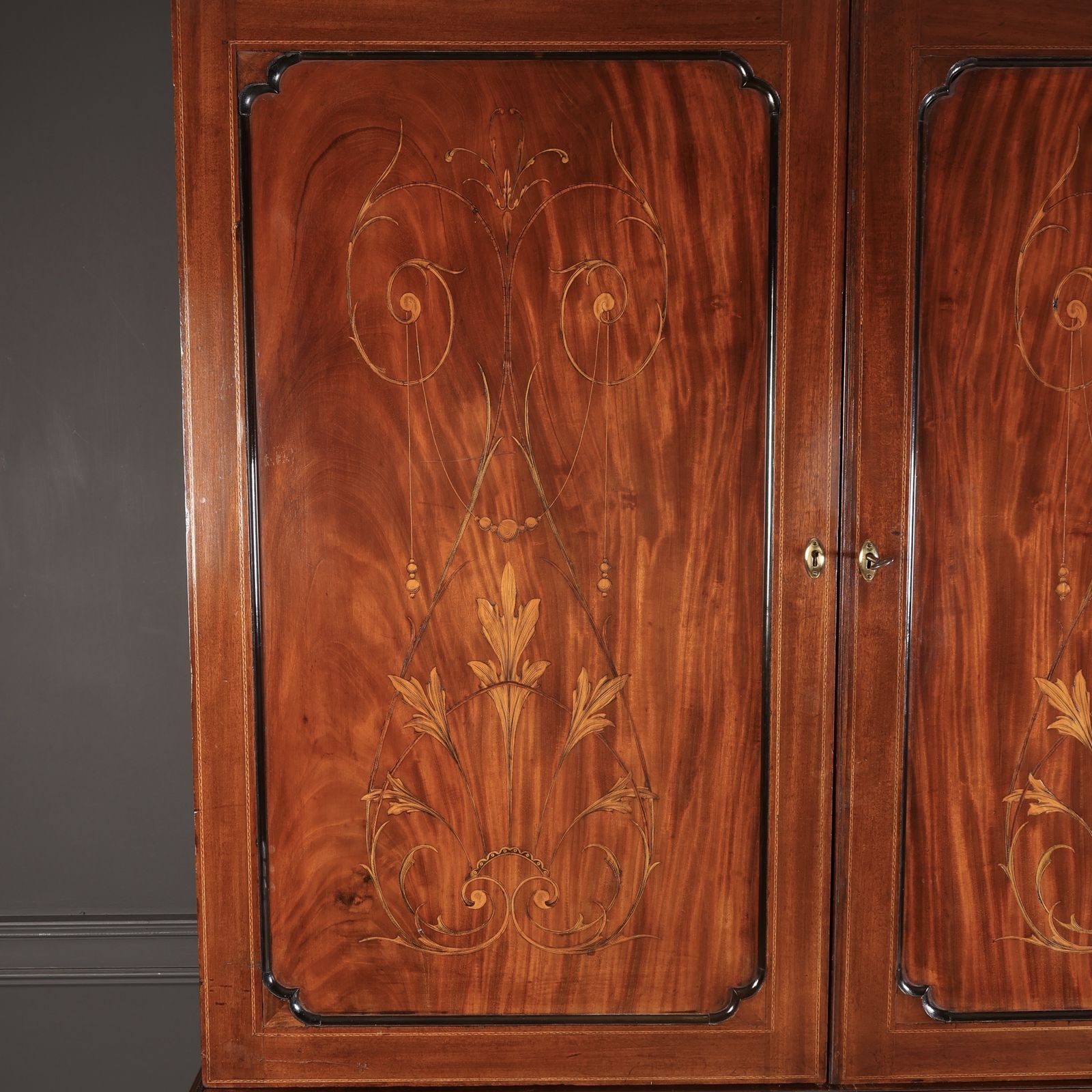 photo furniture Marquetry Inlaid Mahogany Linen Press