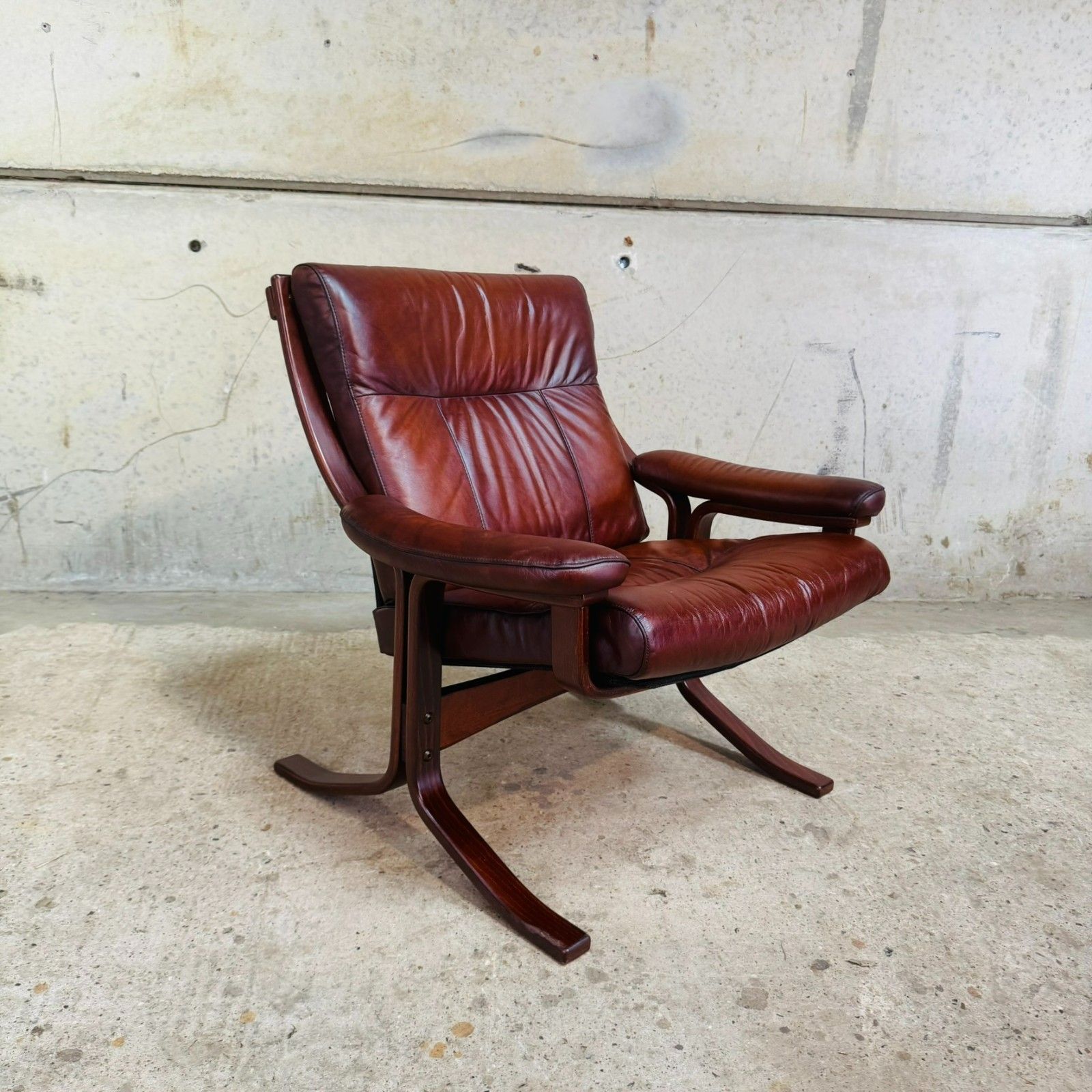 Norwegian 1970s Vintage Tan Leather Bentwood Chair #A650 photo 695.0