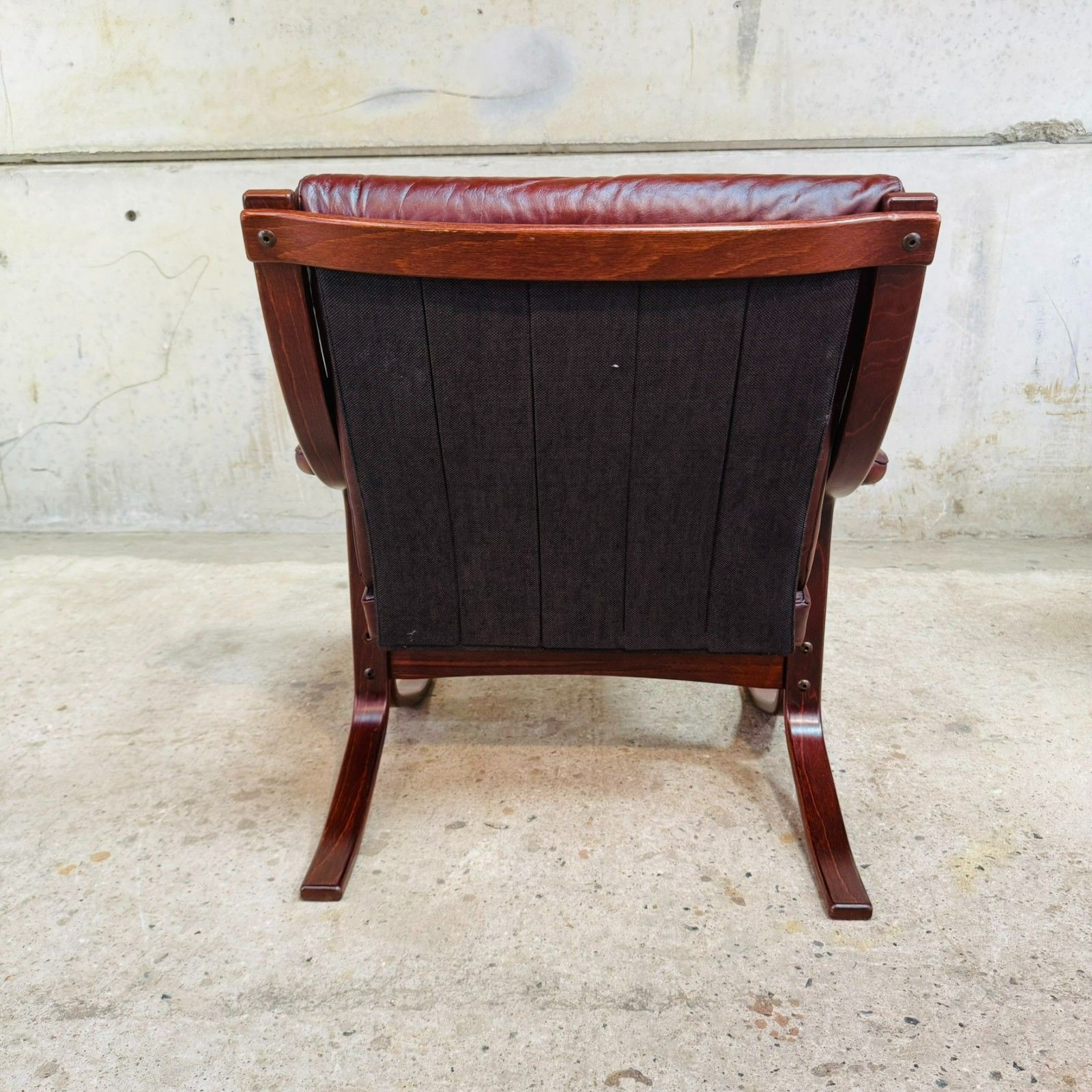 Furniture Norwegian 1970s Vintage Tan Leather Bentwood Chair #A650 photo