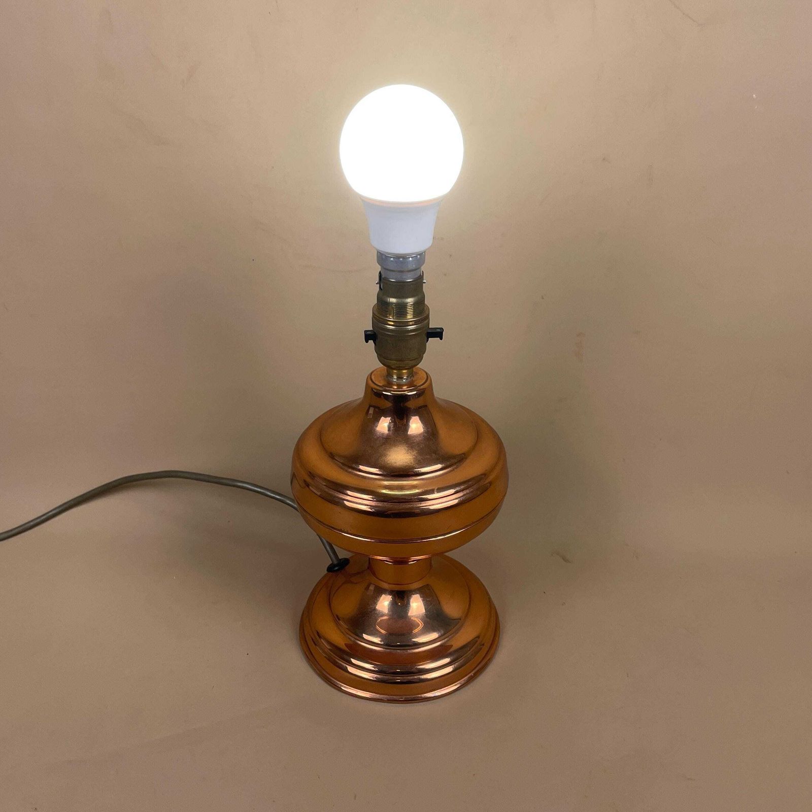 Vintage Copper Table Lamp Side Light Medium Metal Pac Tested 2025 photo vintage